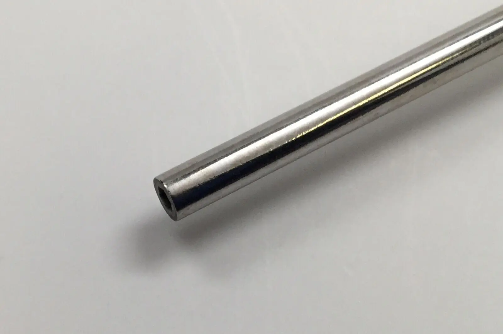 Acufex 013582 Orthopedic Isotec Cannulated Hex Reconstruction Driver 8/5" - Image 3