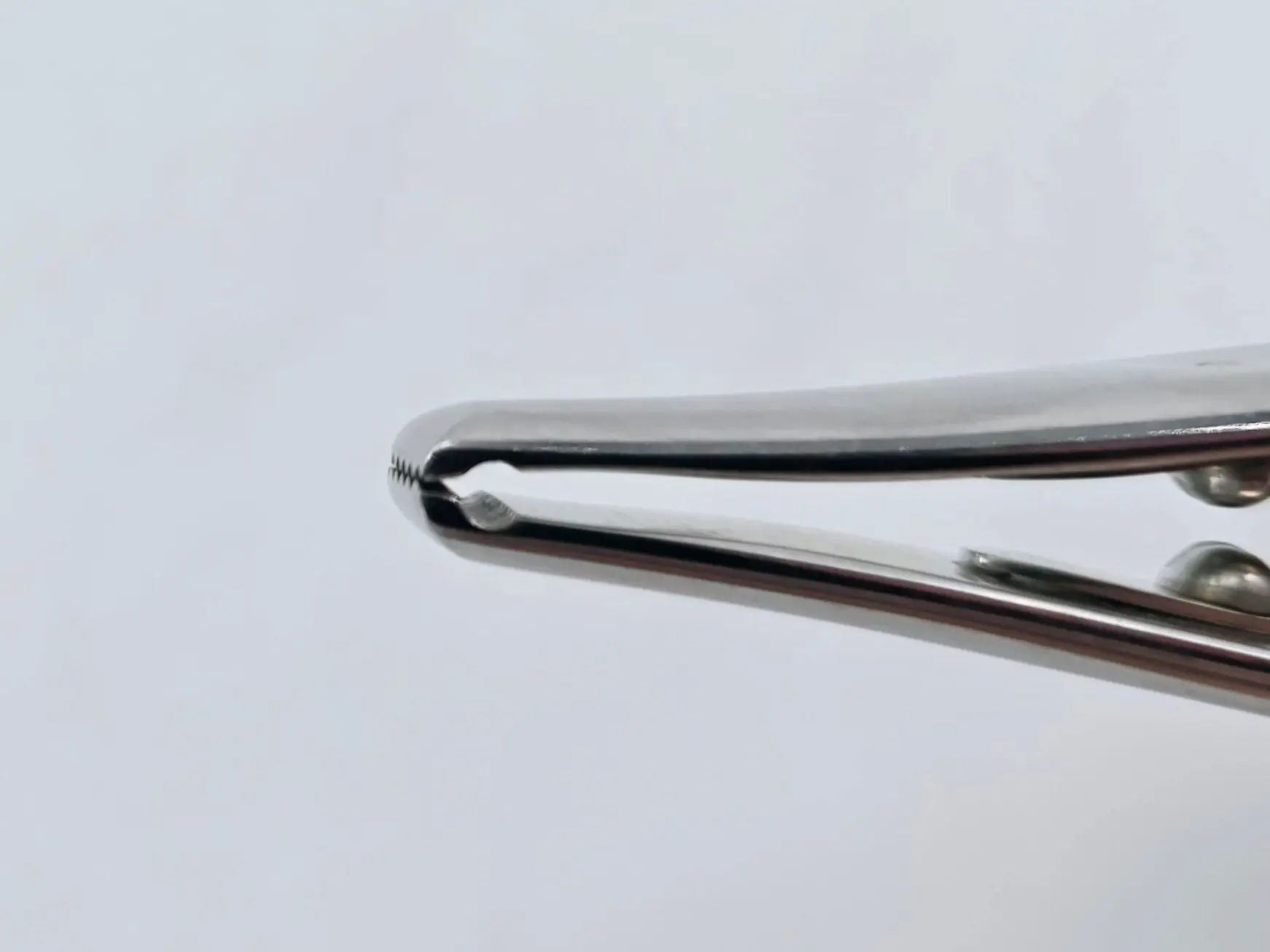 Aesculap BN752 Nasal Cutting Allis Tissue Forceps Double Ended 4.75in - Image 4