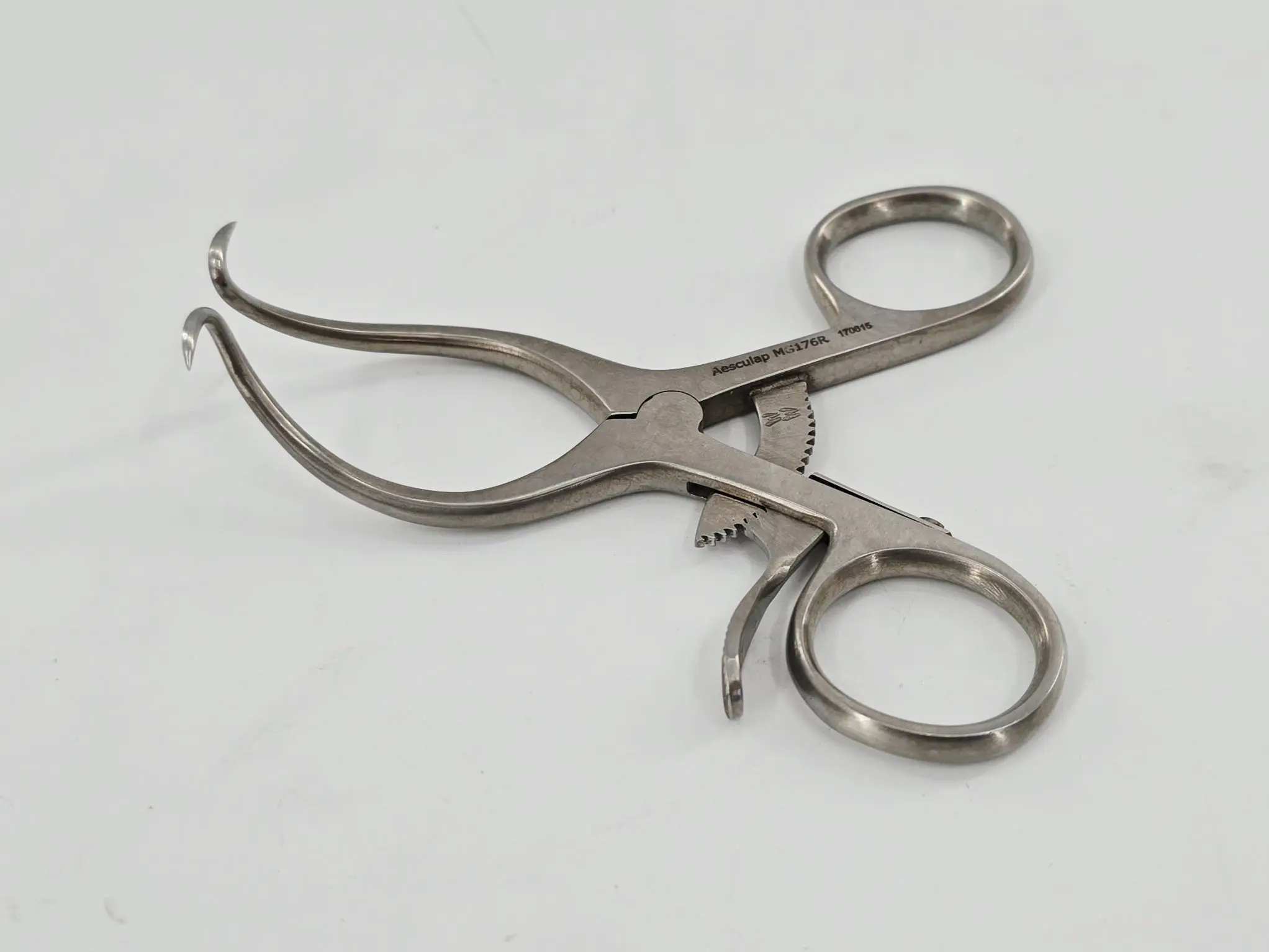 Aesculap MG176R Gelpi Vulva Vaginal Retractor 1 x 1 Sharp Prong Small 3-1/4" - Image 2