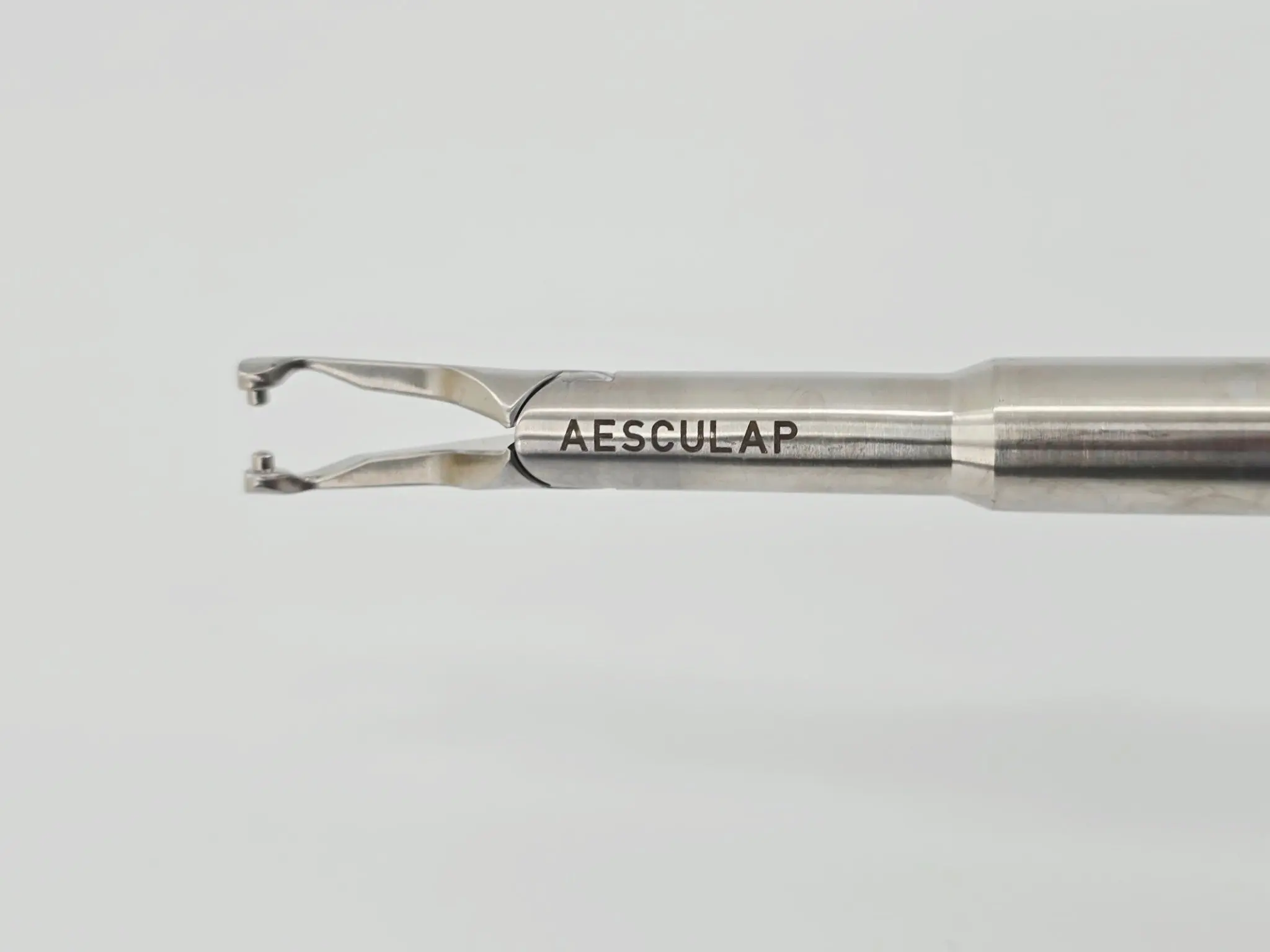 Aesculap PL530R 12.5mm Clip Applying/Removing Forceps Single-Fire 19-1/8" - Image 4