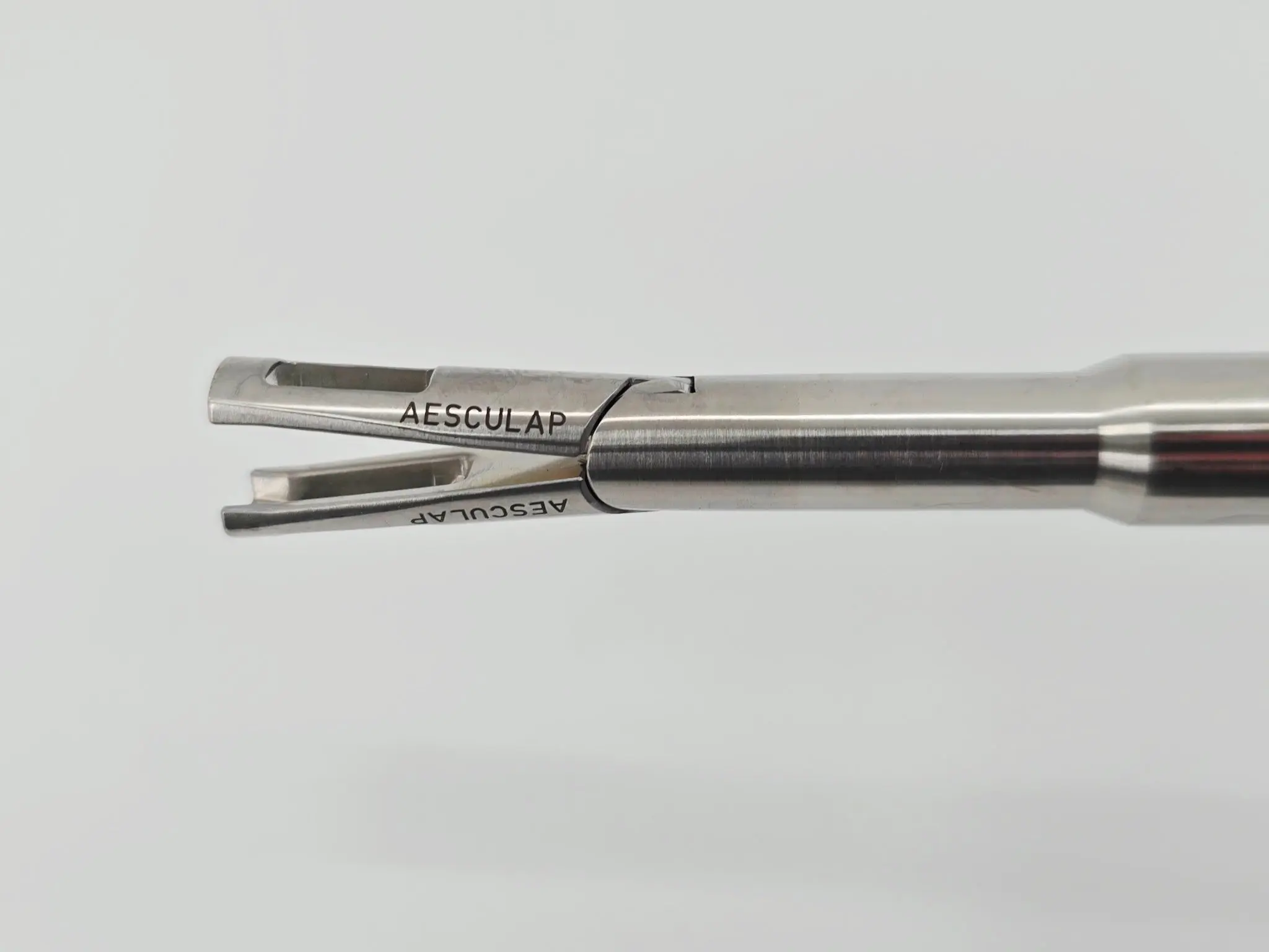 Aesculap PL531R 12.5mm Clip Applying/Removing Forceps Single-Fire 19-1/4" - Image 4