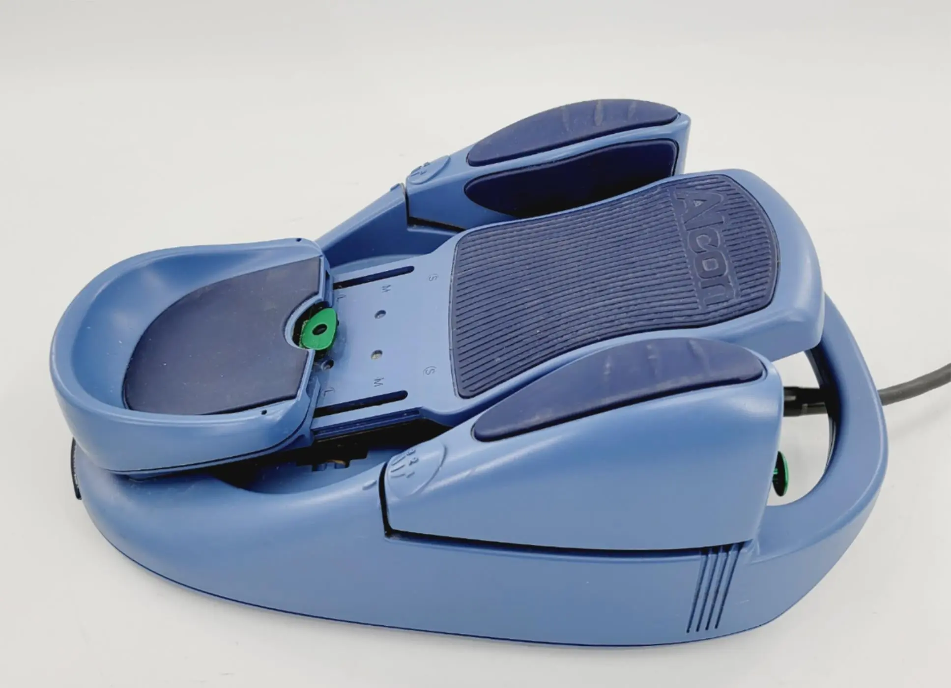 Alcon 8065750403 Infiniti Enhanced Footswitch - Image 3