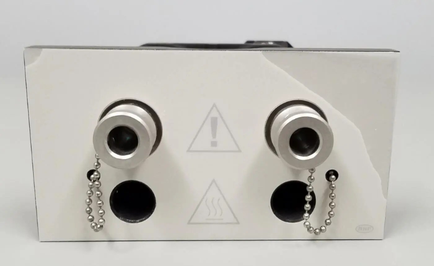 Alcon Accurus 202-1906-501 Rev B Light Source Illuminator - Image 3