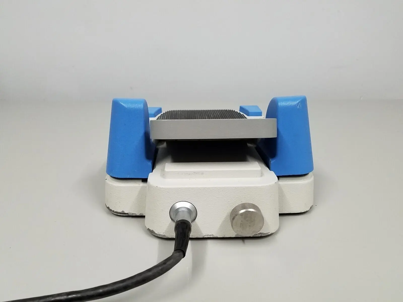 Alcon Footpedal, Accurus 800CS Phacoemulsifier 8065740997 Rev.K 6 Switch XS4 - Image 4