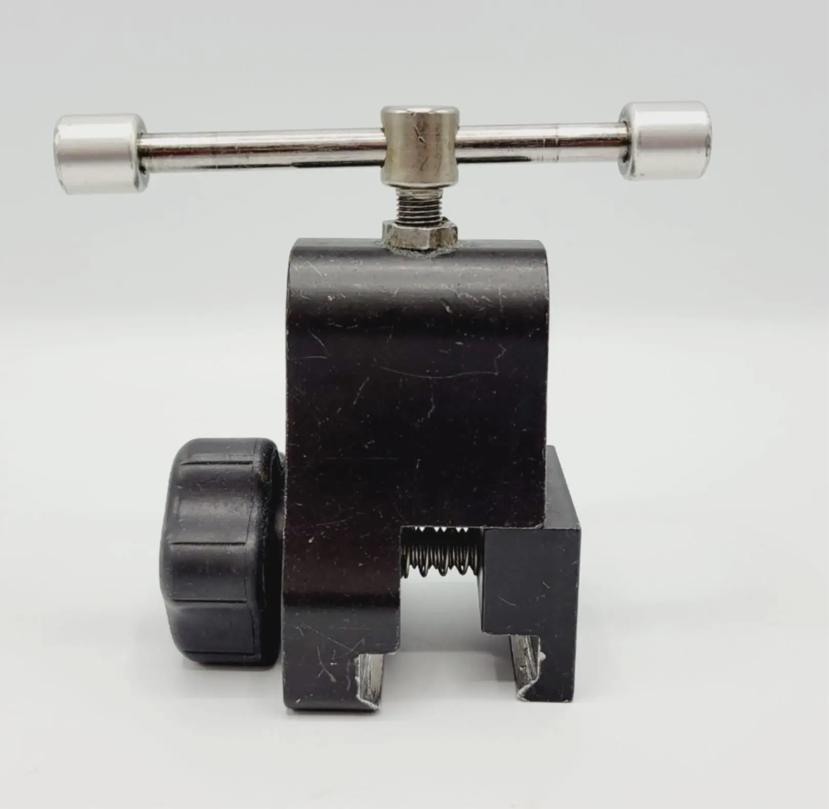 Allen Medical 40018 Simple Clamp Holds All 1/2" to 5/8" Rounds - Image 2