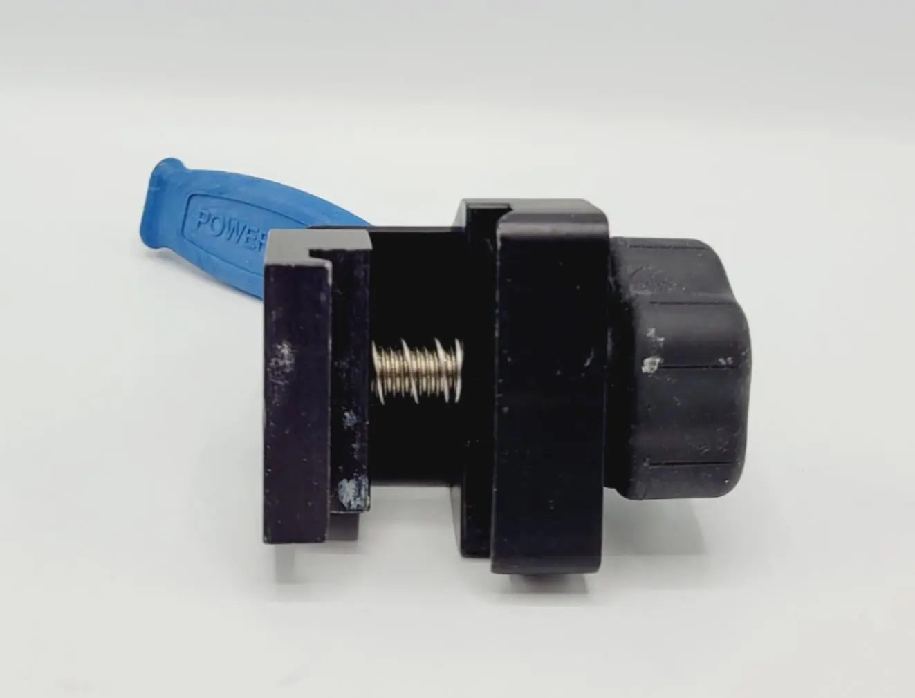 Allen 2970013601 Easy Lock Socket Fits up to 11/16" Diameter Round Post - Image 4