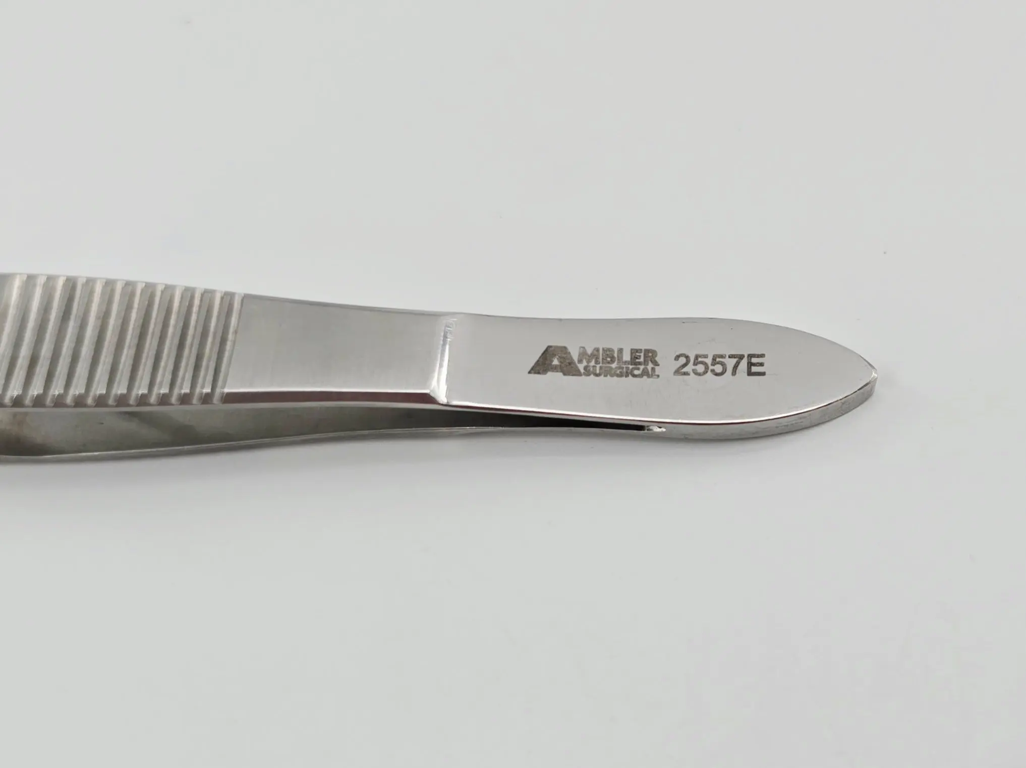 Ambler Surgical 2557E Scleral Plug Forceps Vaulted Shafts 3.5mm Spread 4-1/8" - Image 3