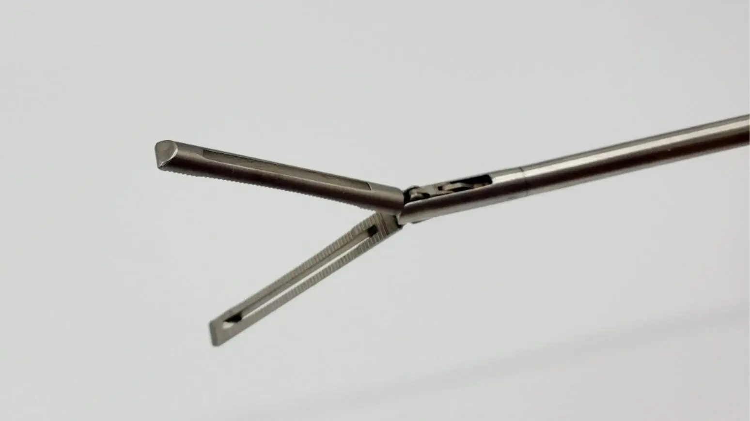 American Surgical Dorsey Intestinal Forceps 5mm Rachet Handle 18-1/2" - Image 3