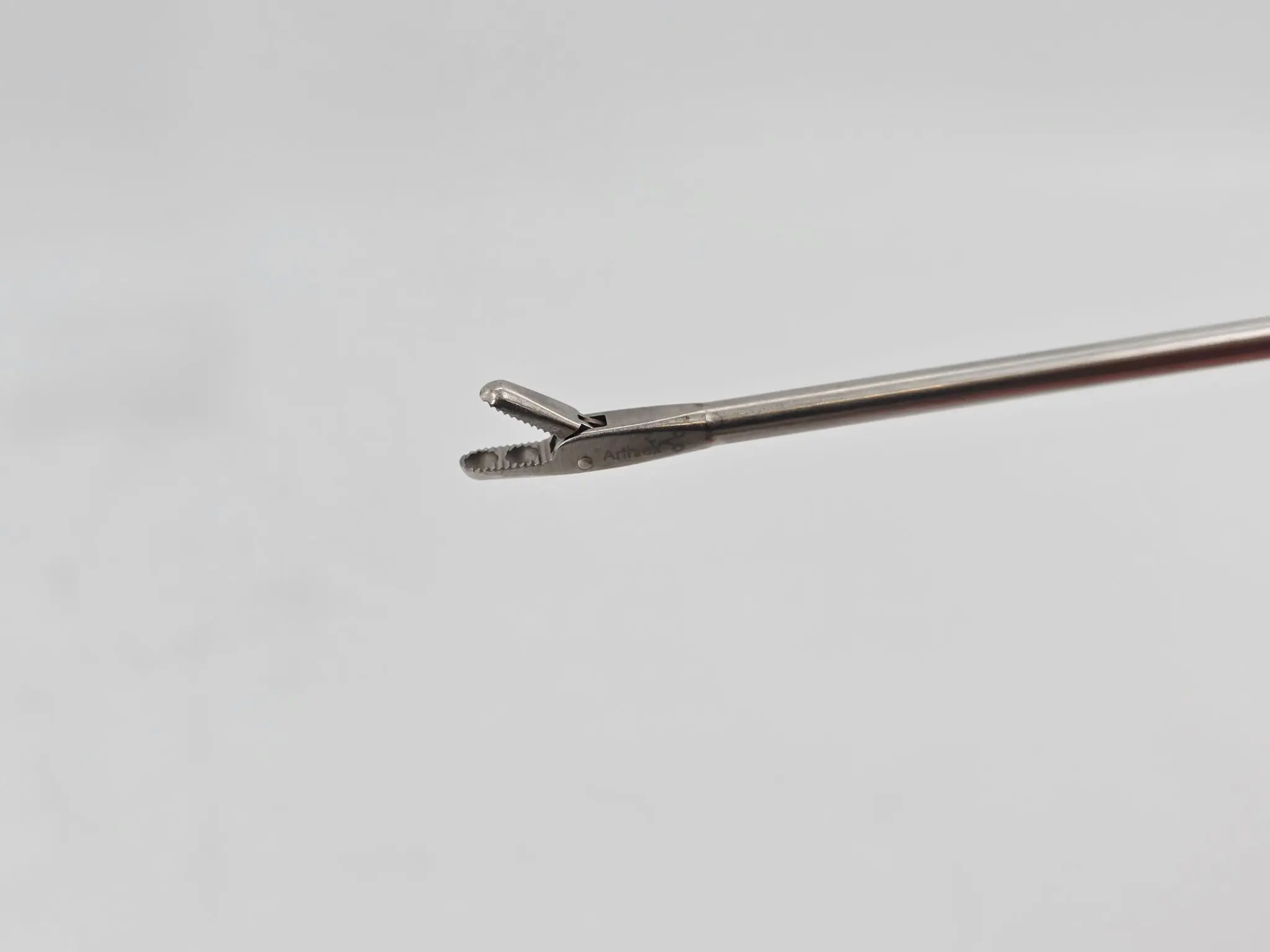 Arthrex AR-12500SR 3.4mm Arthroscopy Grasper Straight Blunt w/ SR Handle 9" - Image 4