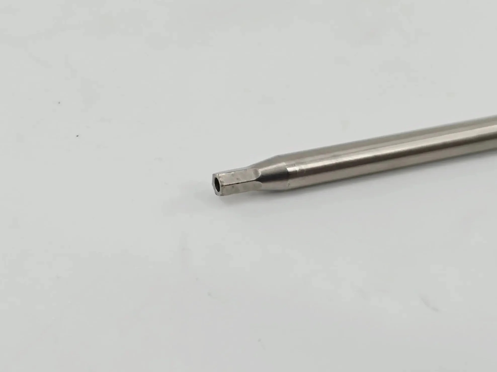 Arthrex AR-1998 Cannulated Hex Screwdriver Shaft 3.5mm Orthopedic 6-3/4" - Image 4