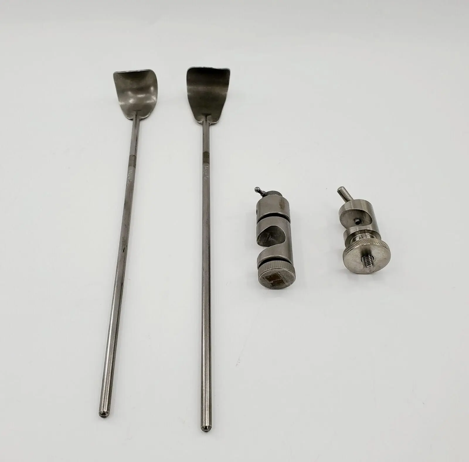 Artisan Medical LAP-101 Martins Arm Retractor XL with Blades 26" - Image 2