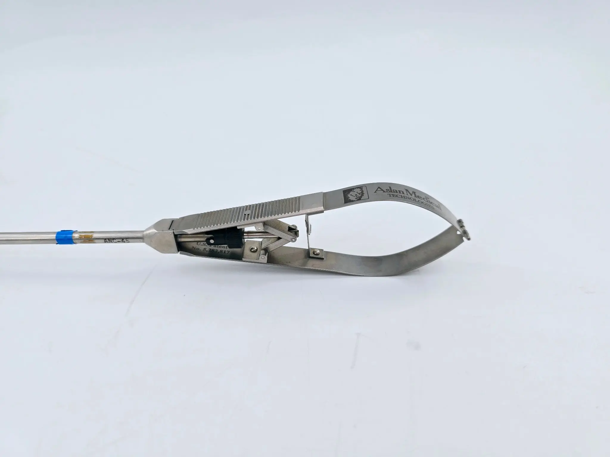 Aslan Medical ANC-45 Laparoscopic Needle Holder Grasper Curved Locking 21" - Image 3