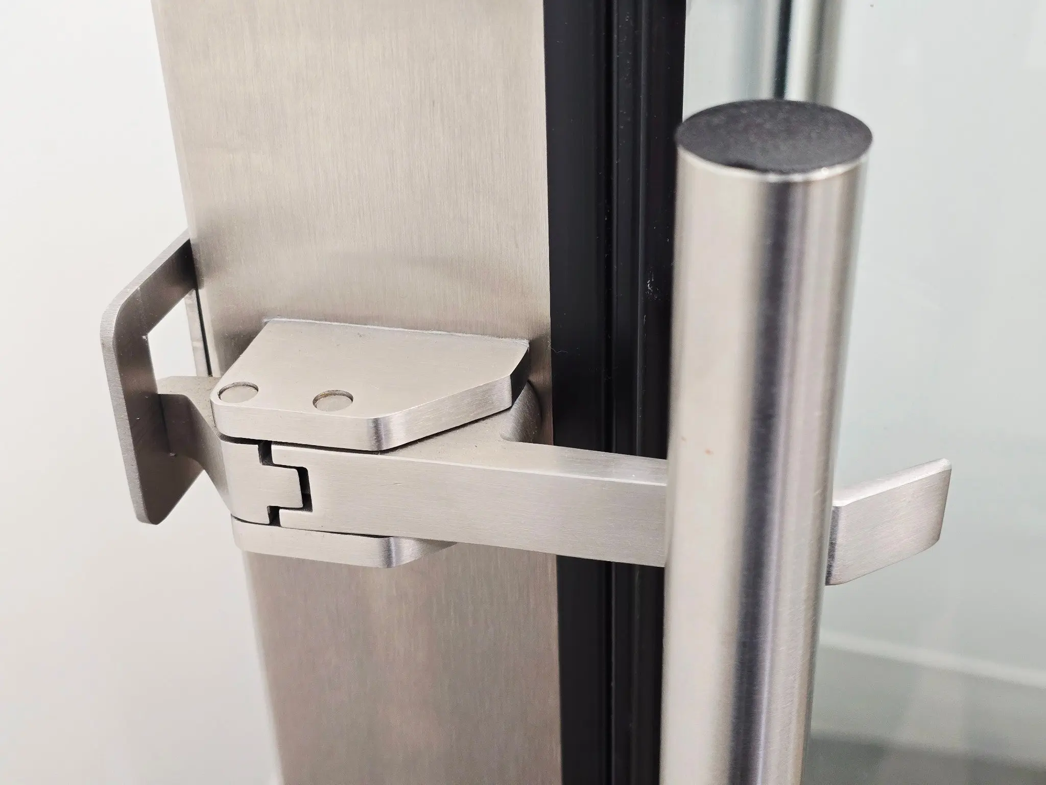 Atmos Stainless Steel Pass-Through Cabinet Interlocking Glass Doors 44x30x45 - Image 8