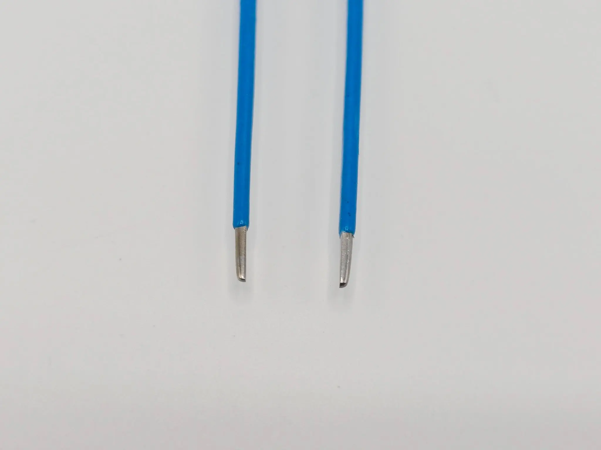 Bayonet Bipolar Forceps 11in Blue Insulated Reusable Electrosurgical Instrument - Image 3