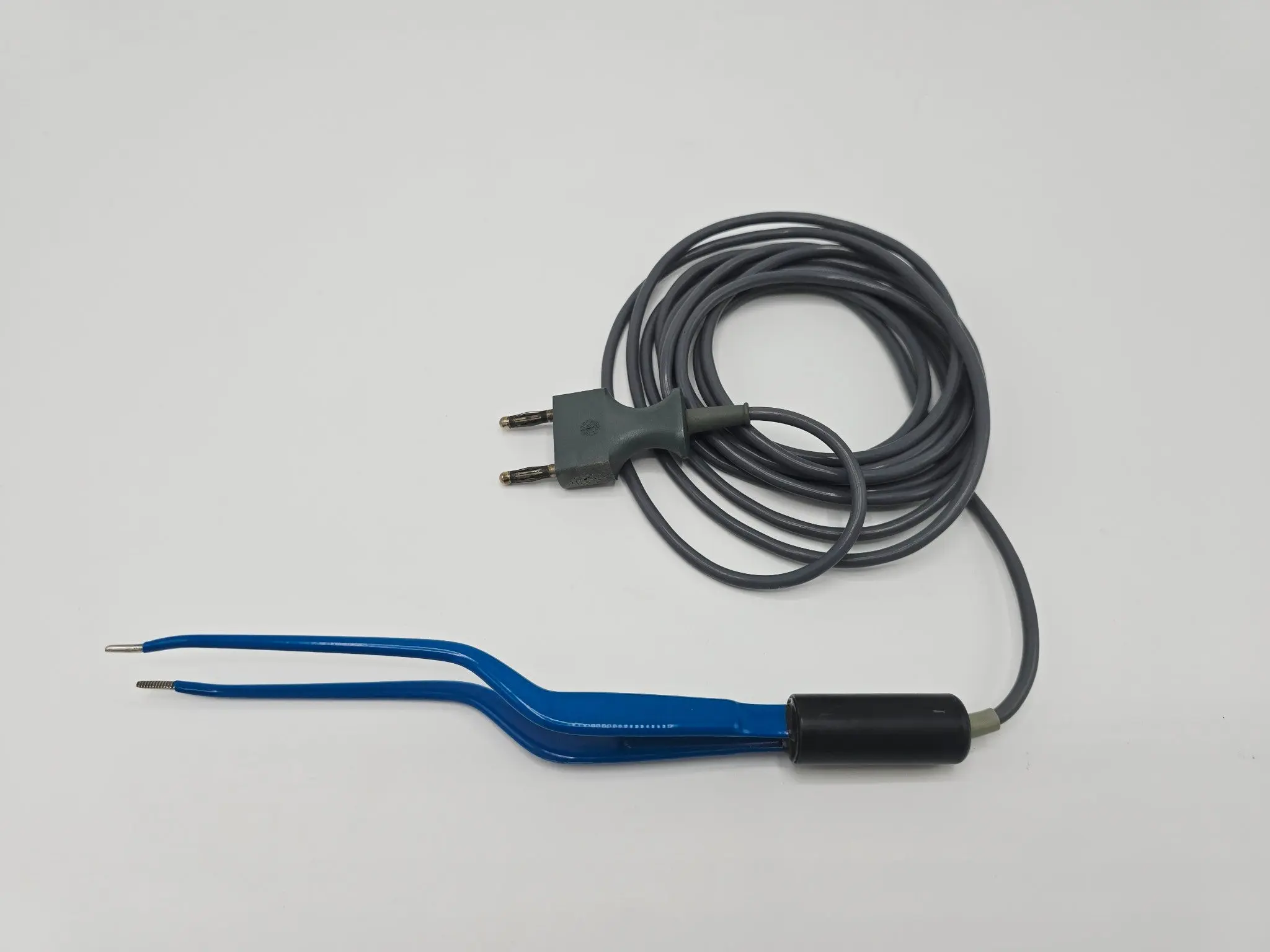 Bipolar Bayonet Forceps with Connecting Cord - Image 2