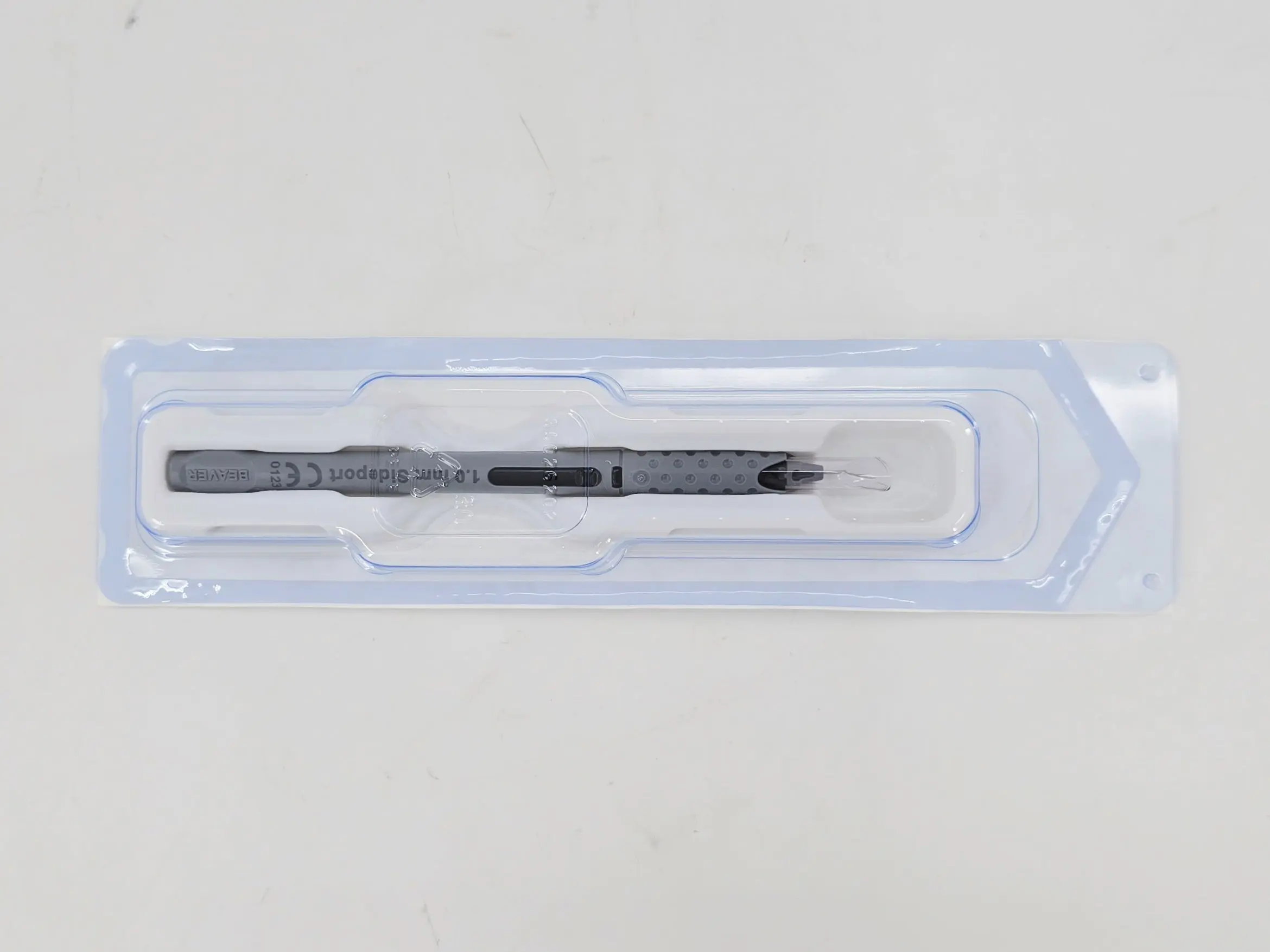 BVI Beaver 378210 Safety Sideport Knife 1.0mm Sideport Angled 45° 1/EA - Image 4