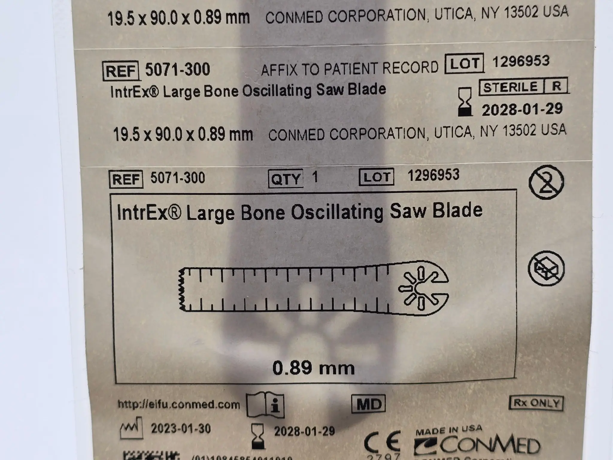 Conmed 5071-300 Intrex Large Bone Oscillating Saw Blade 19.5 X 90 X 0.89 MM NEW - Image 4