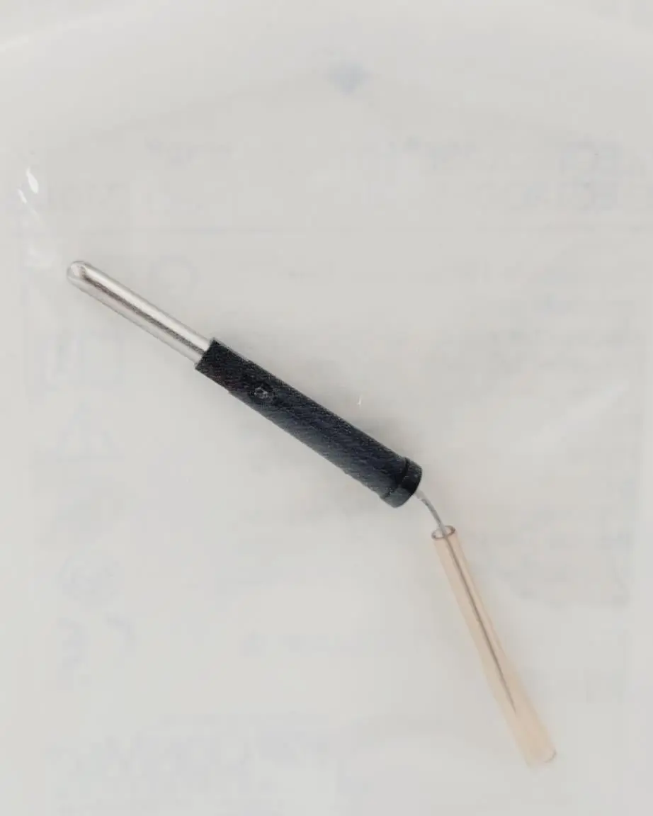 ConMed 7-101-8 BX Electrodes Blunt Disposable Hyfrecator Tips Box of 50 - Image 2