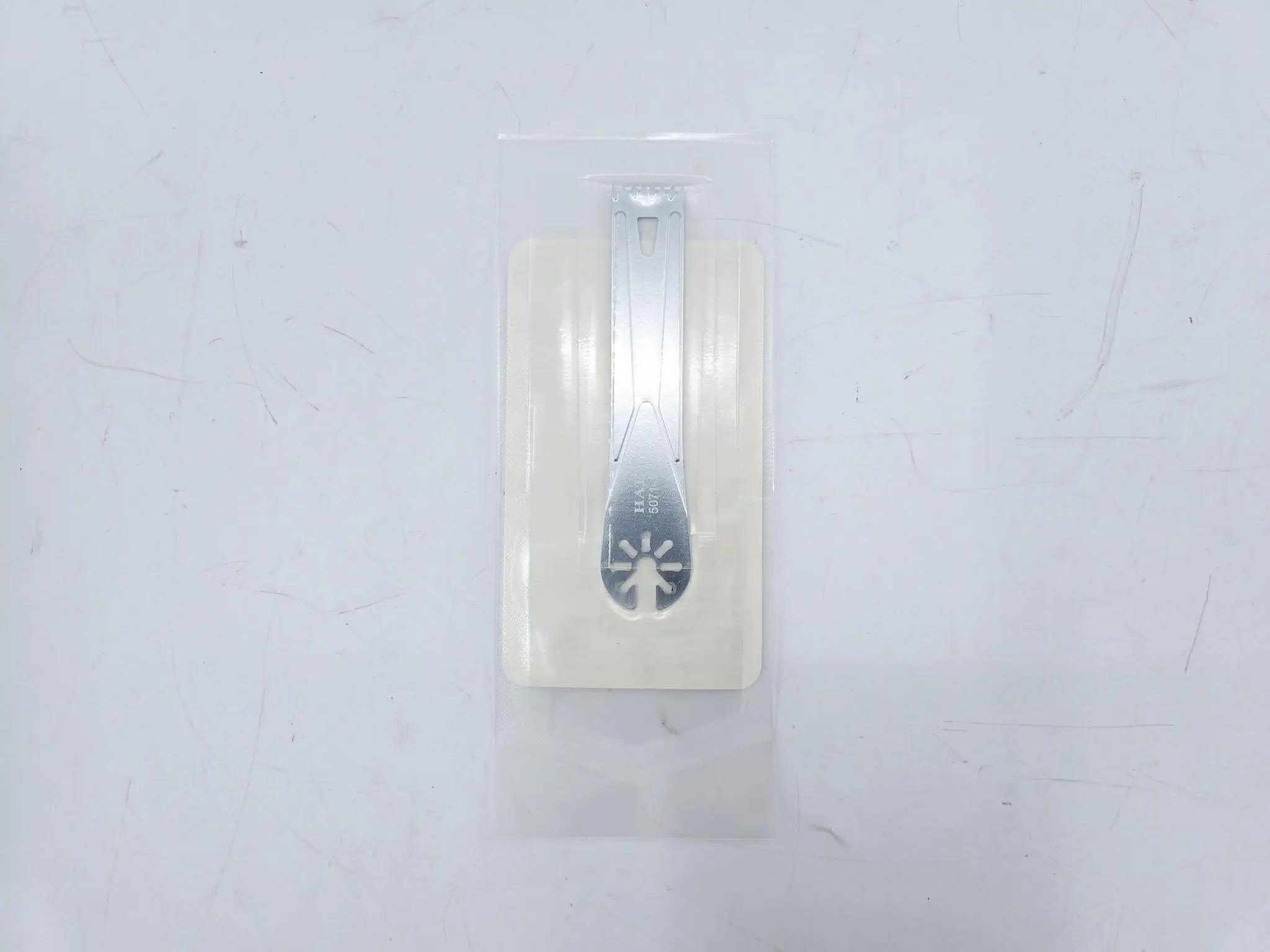 ConMed 5071-167 Large Bone Knee Blade Oscillator Blade ME-92 Coated 19.5mm x 90mm x 1.2mm (.047inch) 5/BX - Image 2