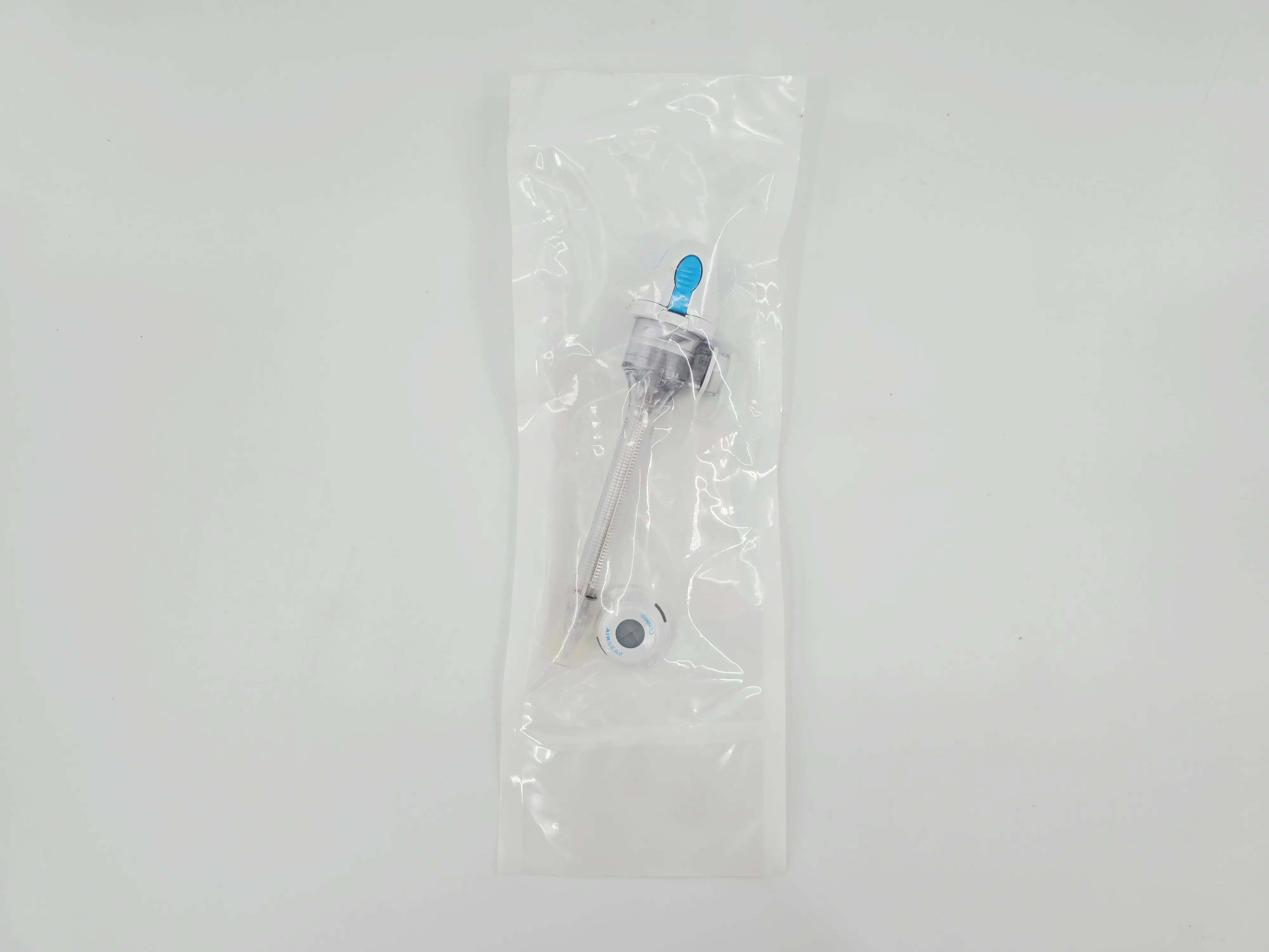 ConMed iAS8-100LP AIRSEAL 8mm x 100mm Access Port and Low Profile Obturator w/ Bladeless Optical Tip, 100mm Length - Image 3