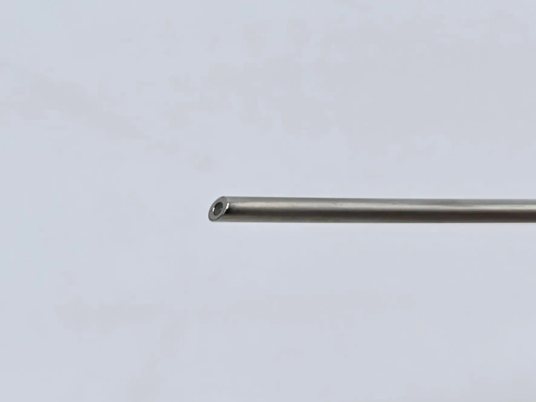 ConMed Linvatec T2530 2.5mm 30 Deg. Small Joint Arthroscope Autoclavable 5-1/8" - Image 4