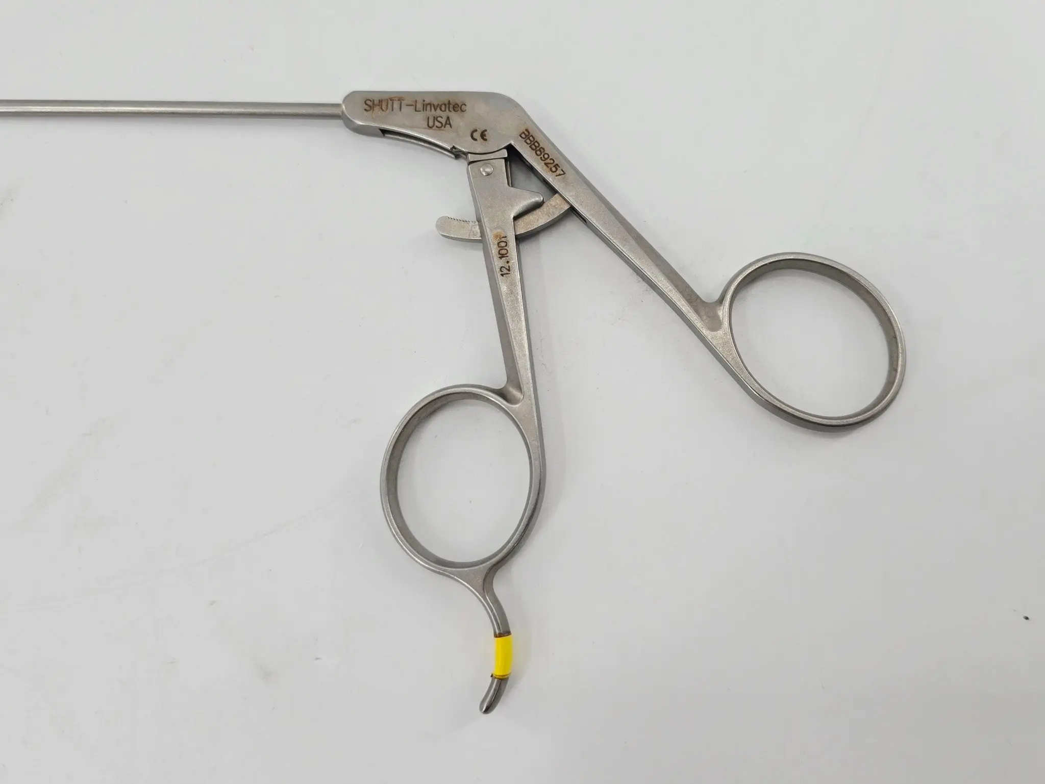 ConMed SHUTT-Linvatec 12.1001 2.75mm Straight Grasping Forceps Arthroscopy 9" - Image 3