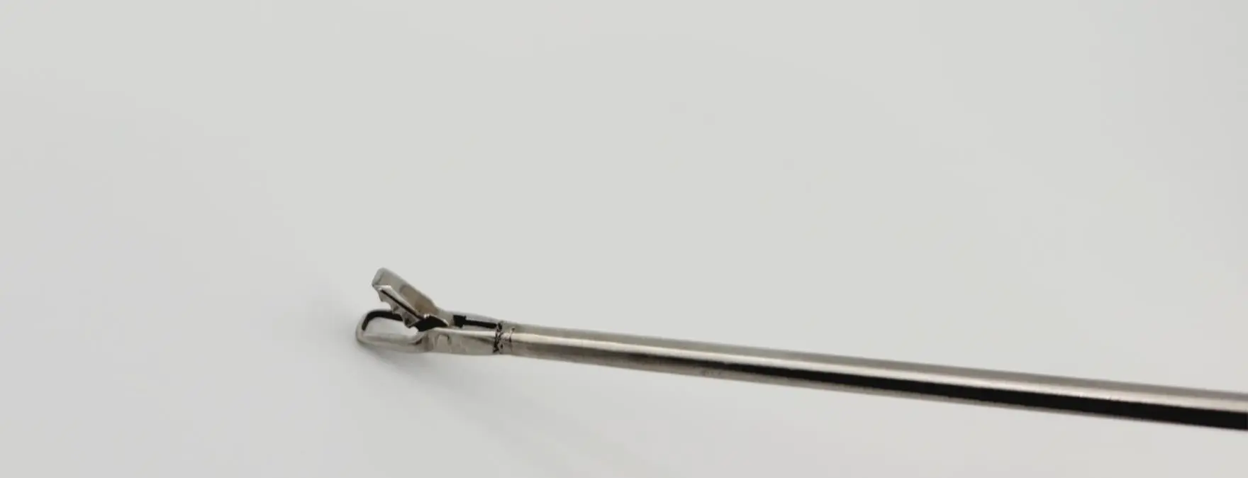 ConMed Shutt Linvatec 31.10034 Aggressor Forceps 3.4mm Straight Arthroscopy 9" - Image 2