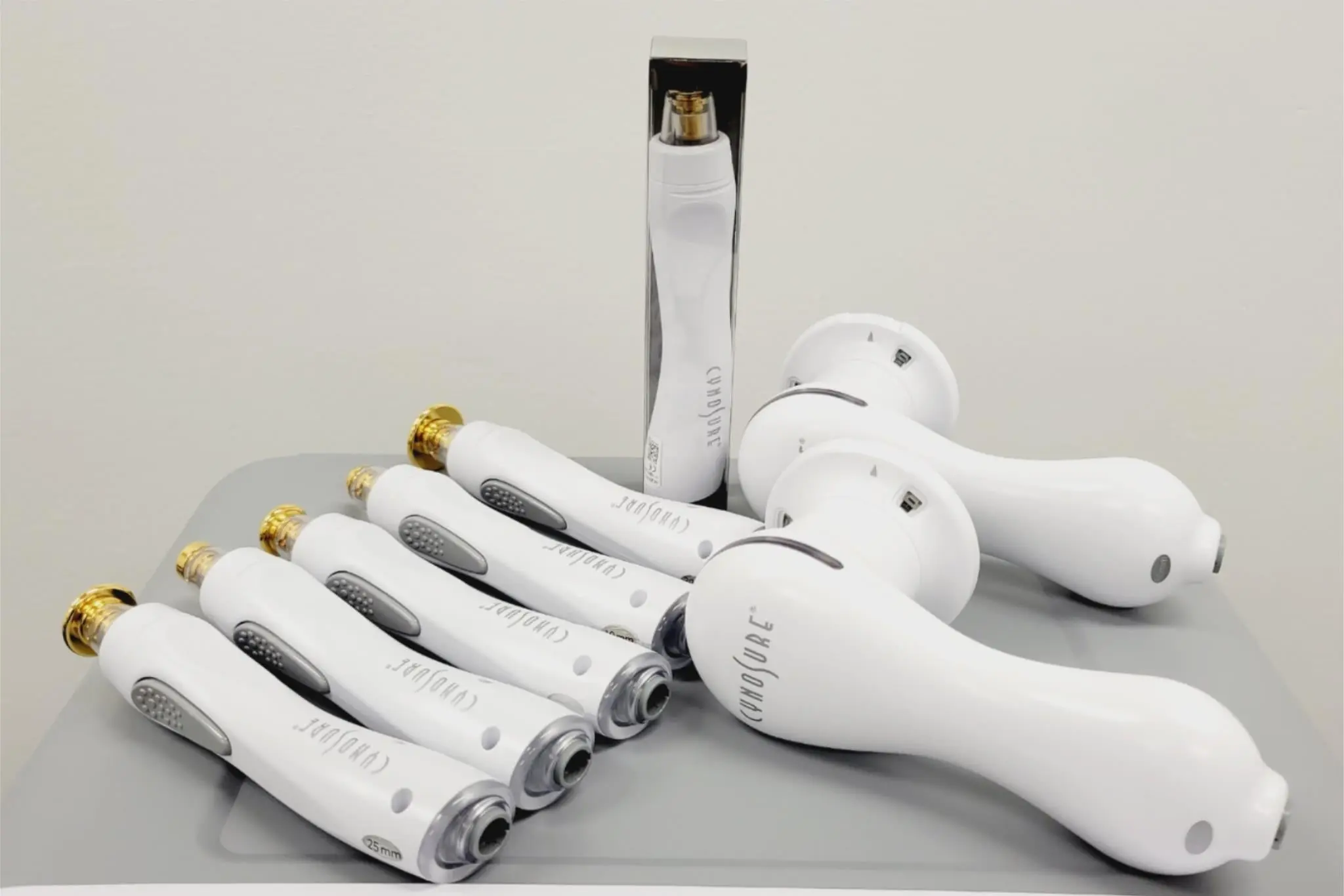 Cynosure 100-7027-010 TempSure Skin Tightening System w/ 7 Hand Pieces - Image 8