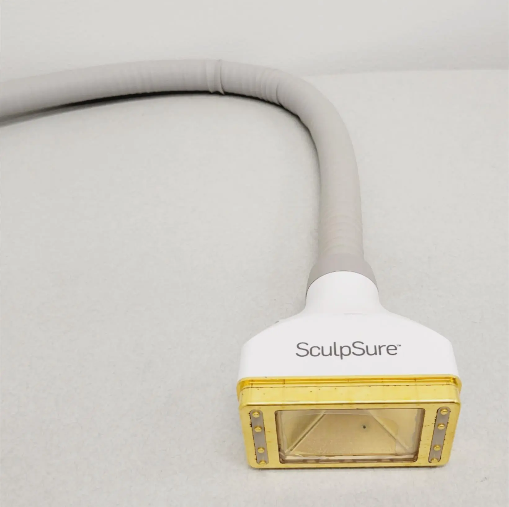 Cynosure R100-7026-100 SculpSure Non-Invasive Body Contouring Applicator REV 04 - Image 3