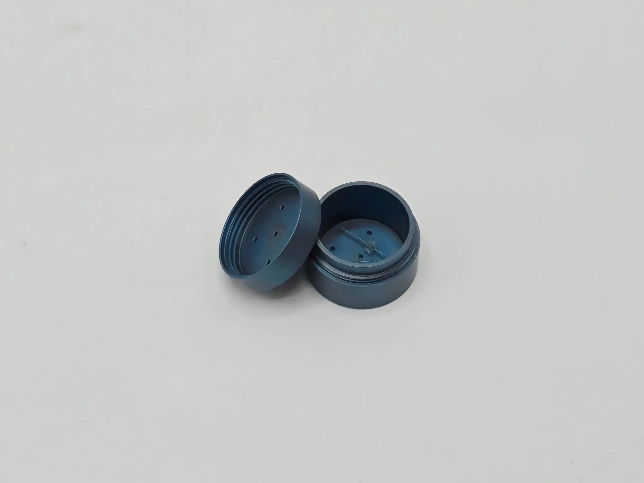 D&K 6-153 Sterilizing Case w/ 4 Mackool Cataract Support Hooks - Image 3