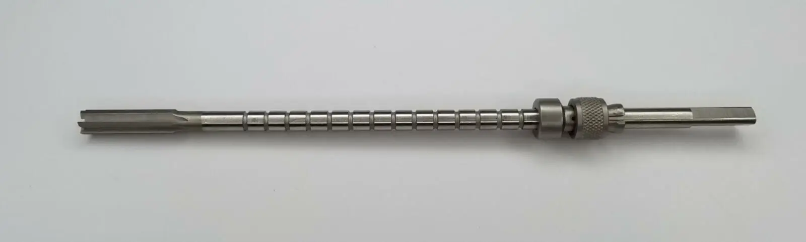 Depuy 2152-00 Orthopedic 8mm Reamer 8" - Image 3
