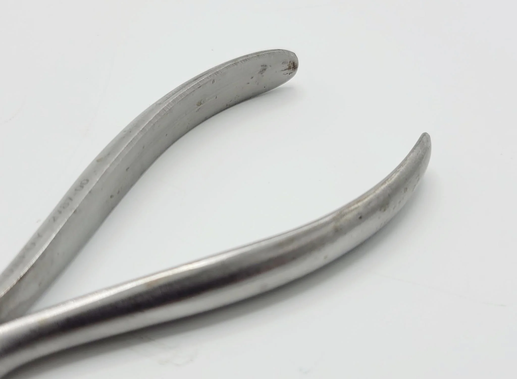 DePuy 2787-00 Flat Nose Pliers Stainless Steel 5mm Orthopedic 6" - Image 4