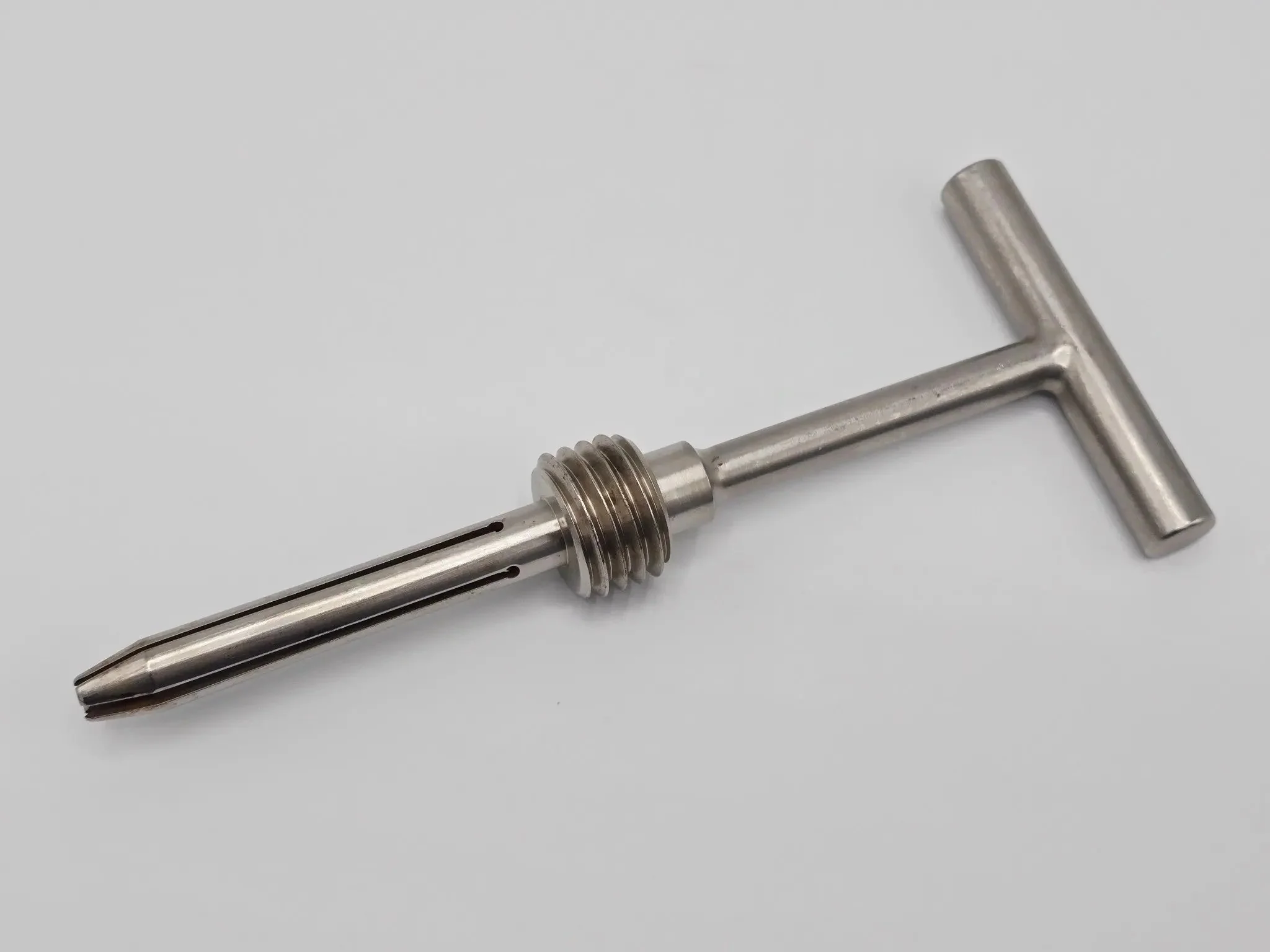 ACE 1291 F4856 T Handle Bone Tap Chuck Orthopedic Surgical Instrument - Image 3