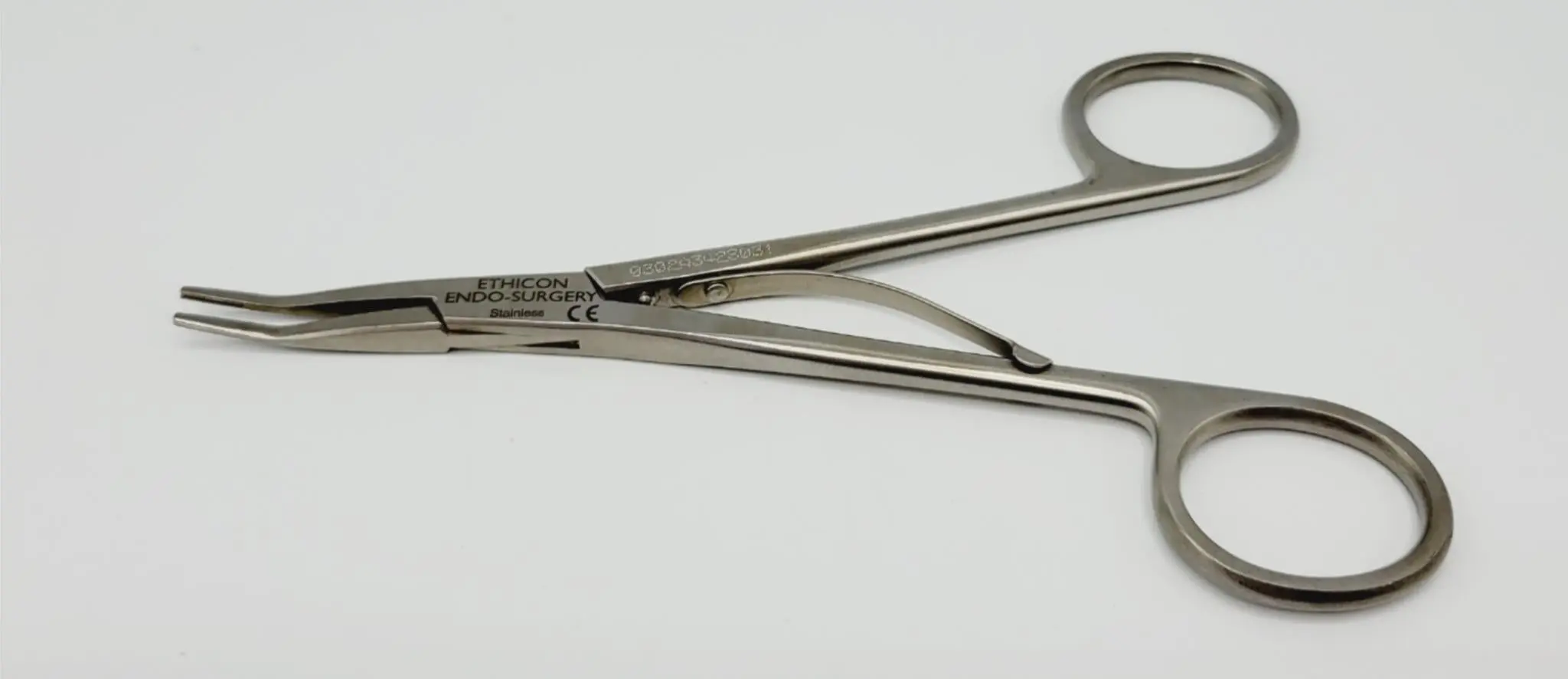 Ethicon LX205 Ligaclip Applier 50° Angle Medium 6" - Image 4