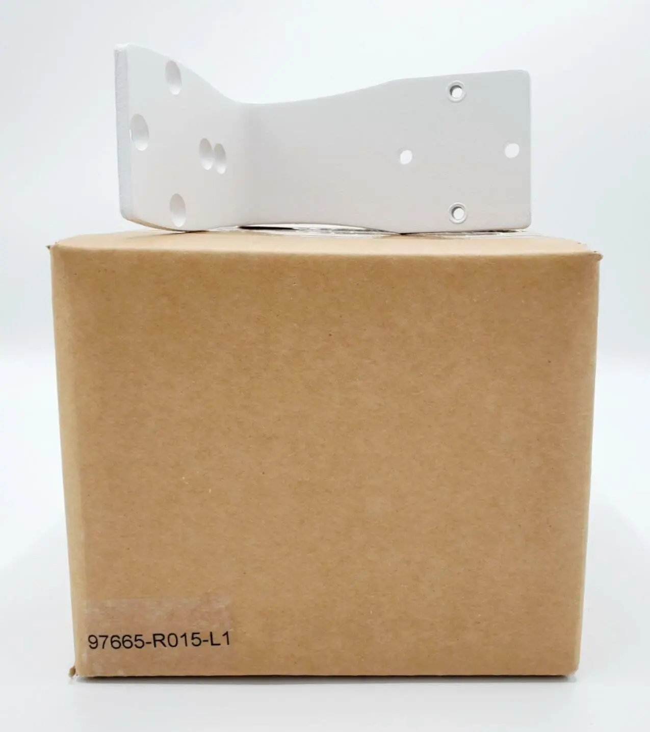 GCX 2021967-001 Rev A L Bracket with Hardware GEM-0005-01 - Image 4