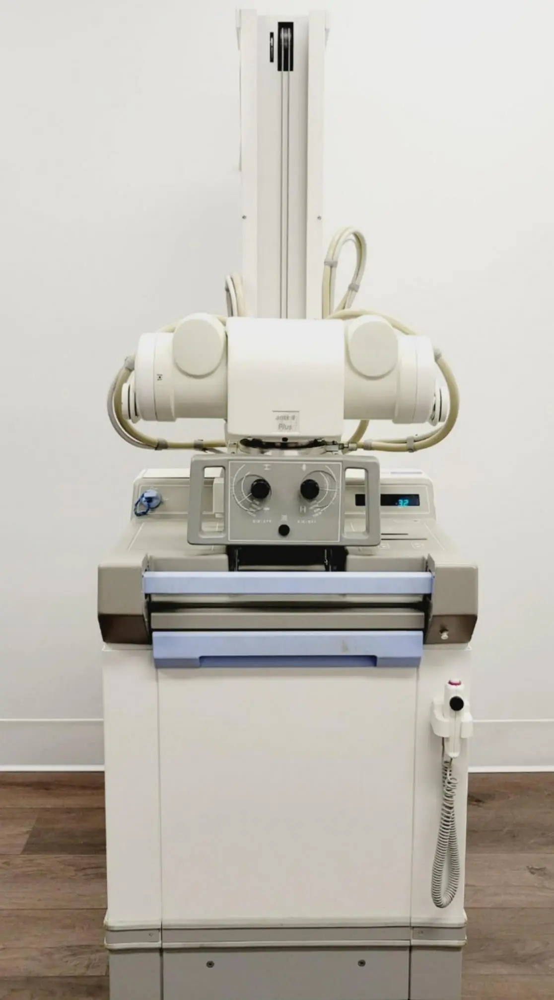 GE AMX 4 Plus Portable Mobile X-Ray Machine 46-270954G1 GE Refurb 2010 - Image 5