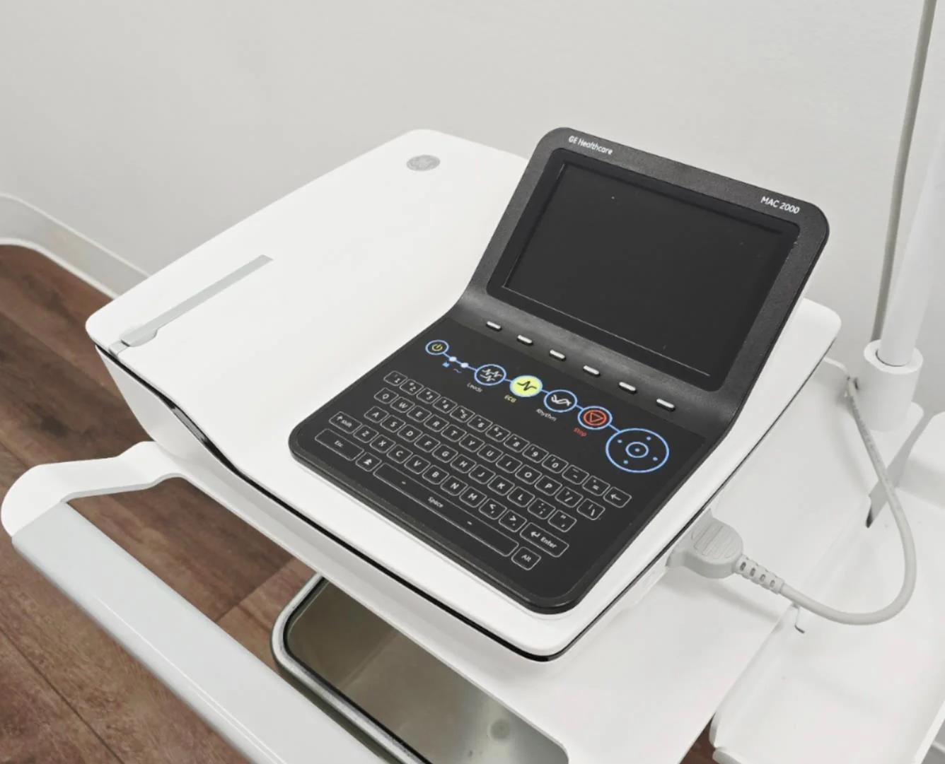 GE Healthcare MAC 2000 12-Lead Resting ECG System w/ Cart & Accessories - Image 7