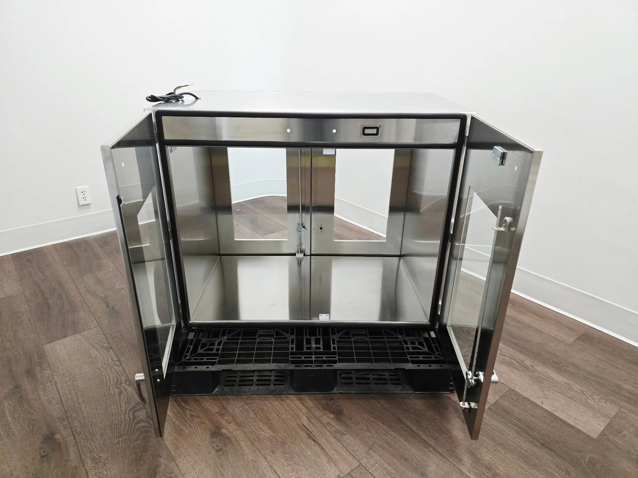 Industrial Stainless Steel Passthrough Cabinet w/Glass Doors Restaurant Wine Bar - Image 4