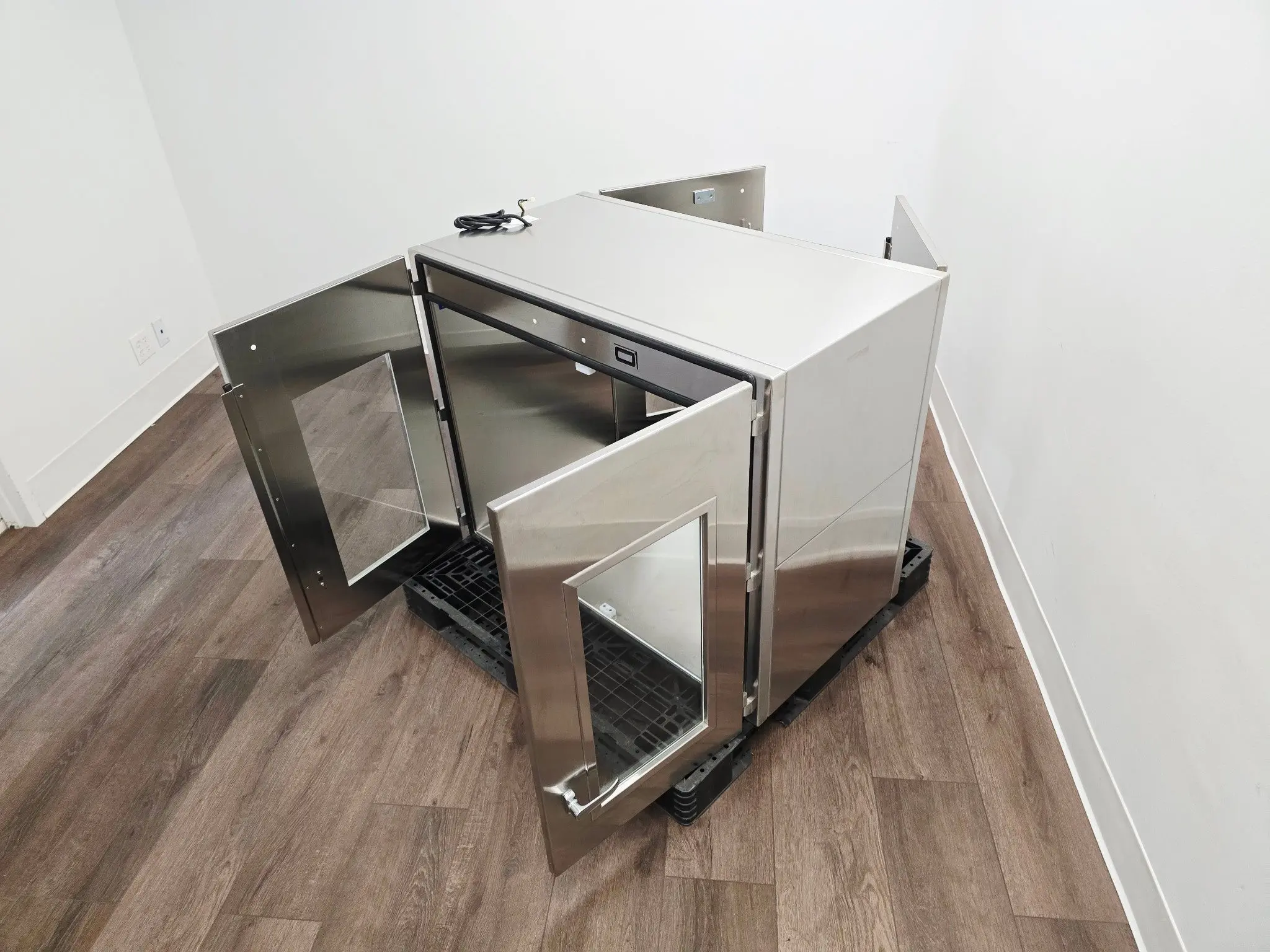Industrial Stainless Steel Passthrough Cabinet w/Glass Doors Restaurant Wine Bar - Image 6
