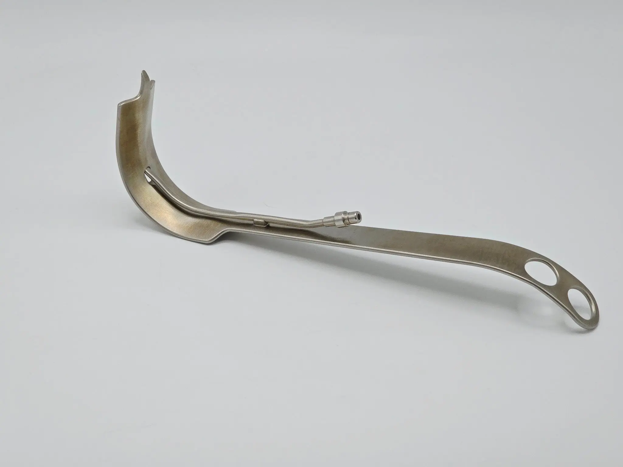 Innomed 6303-01 Anterior Watson Jones Wide Lighted Retractor - Image 3