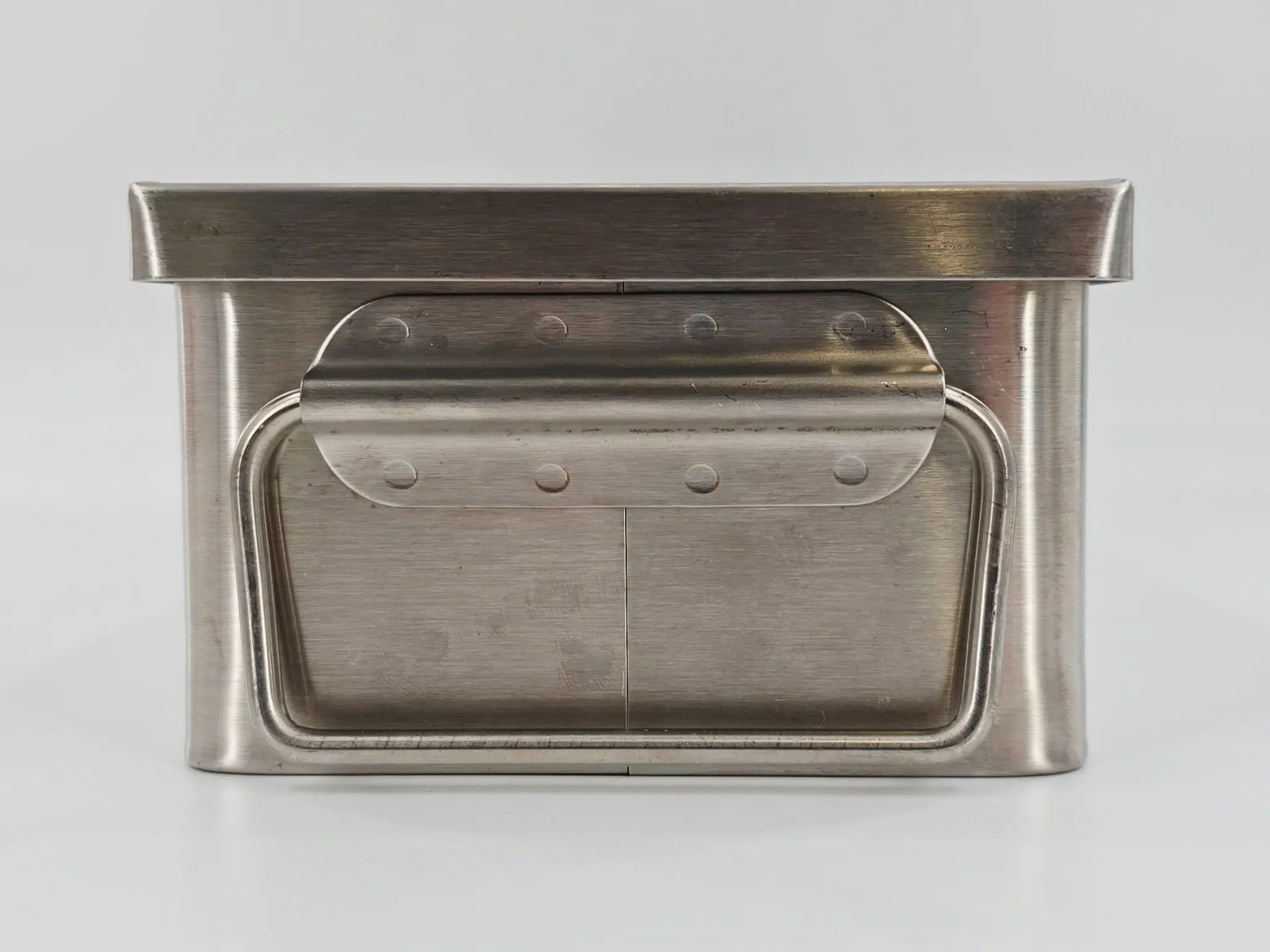 Instrument Sterilization Case w/ Lock 16" x 5-1/2" x 3" - Image 4