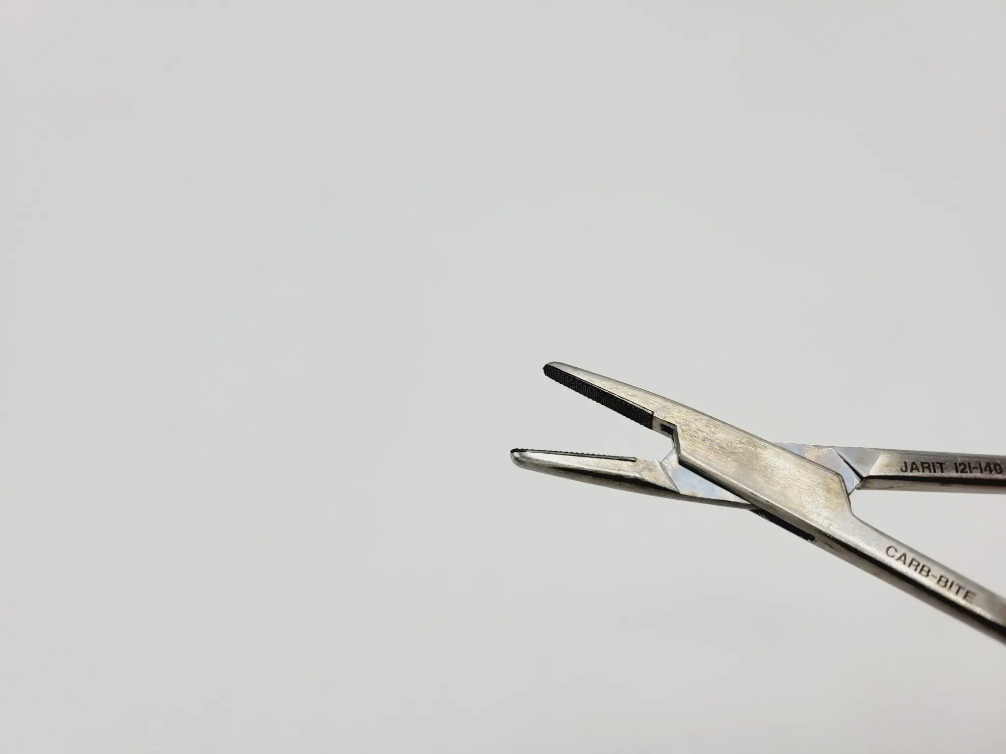 Jarit 121-140 Mayo-Hegar Needle Holder Forceps w/ Carb-Bite Serrated Jaws 7-1/4" - Image 4