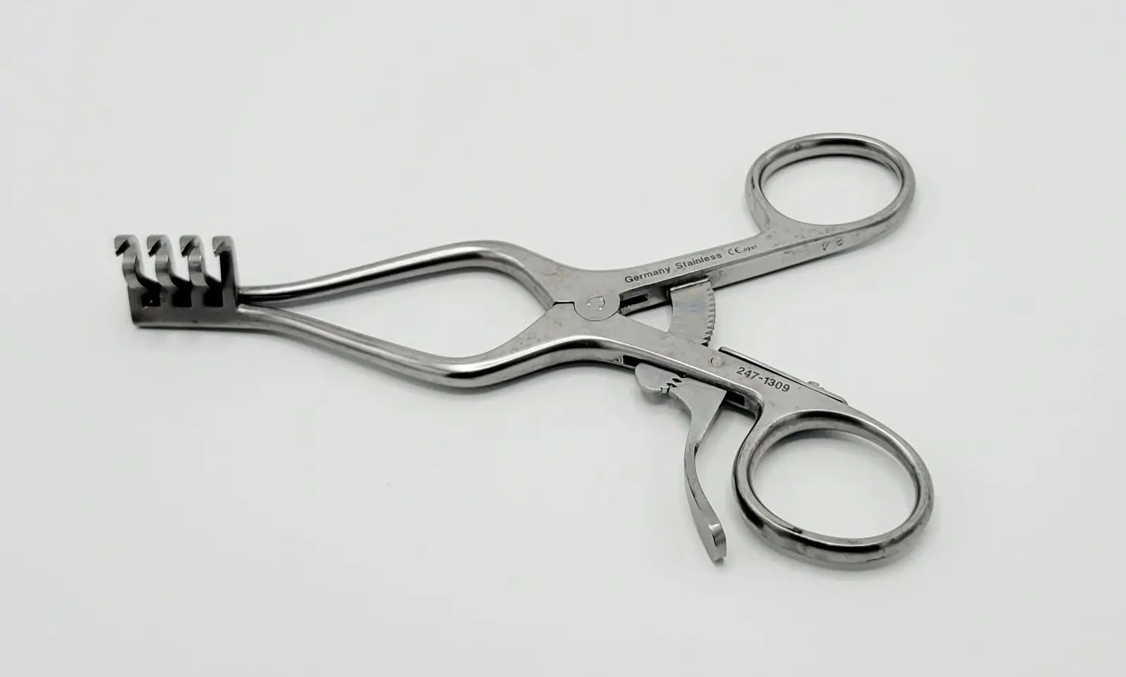 Jarit 204150 Weitlaner Retractor 3 x 4 Teeth Sharp 5-1/2" - Image 2