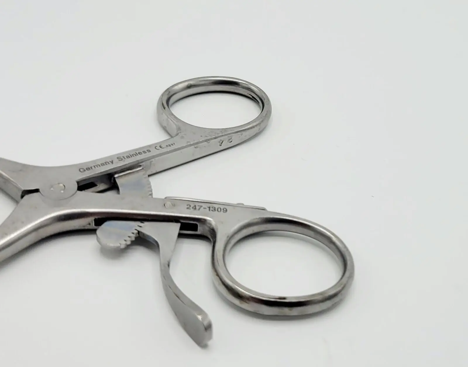Jarit 204150 Weitlaner Retractor 3 x 4 Teeth Sharp 5-1/2" - Image 4