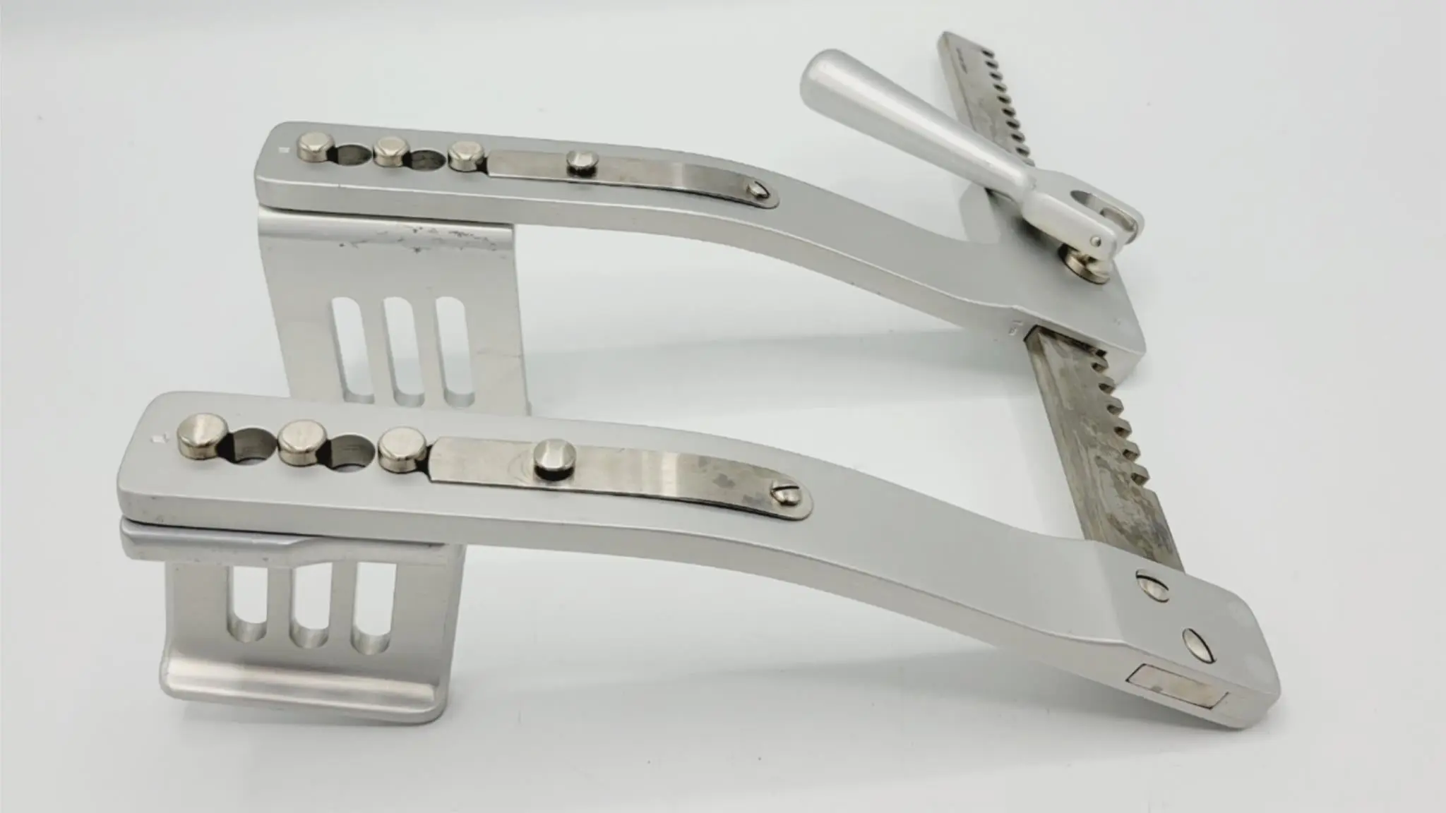Jarit 300-180 Buford Finochietto Rib Spreader 7-1/2" Spread 2 Blades - Image 4