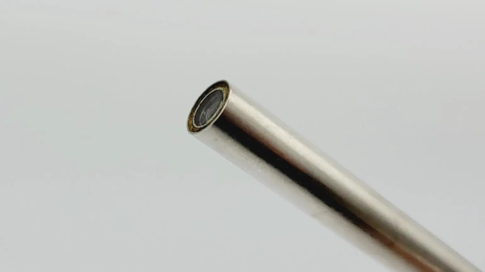 Karl Storz 26003 AA Hopkins Telescope 0° 10mm w/ 26046 AA 0° 5mm Laparoscopy Set - Image 4