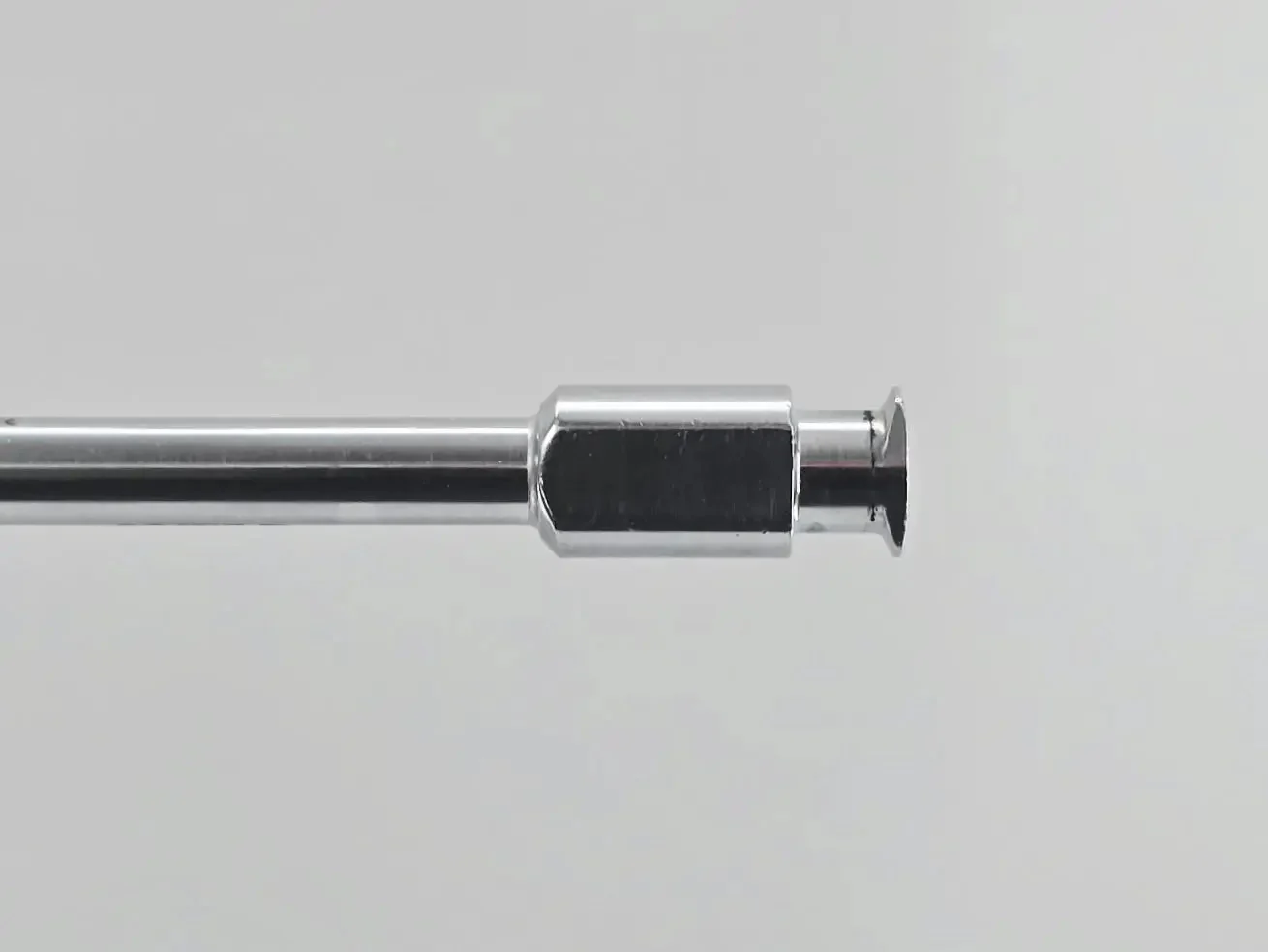 Karl Storz 26175R 5mm Shaft 1.6mm Needle Tip Luer Lock 13-1/4" - Image 3