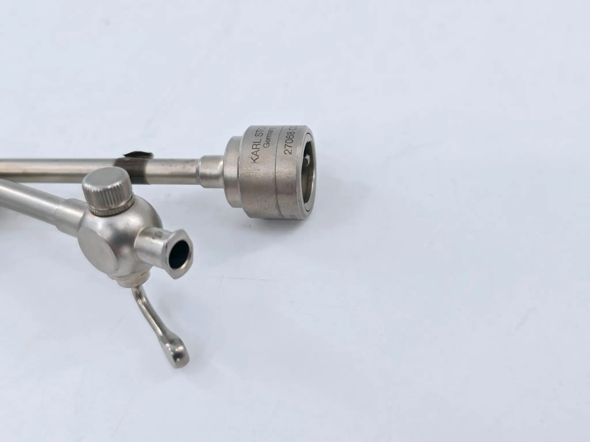Karl Storz 27068 CD Endoscopy Telescope Bridge w/ 5Fr. Channel & Stopcock 3-3/8" - Image 4