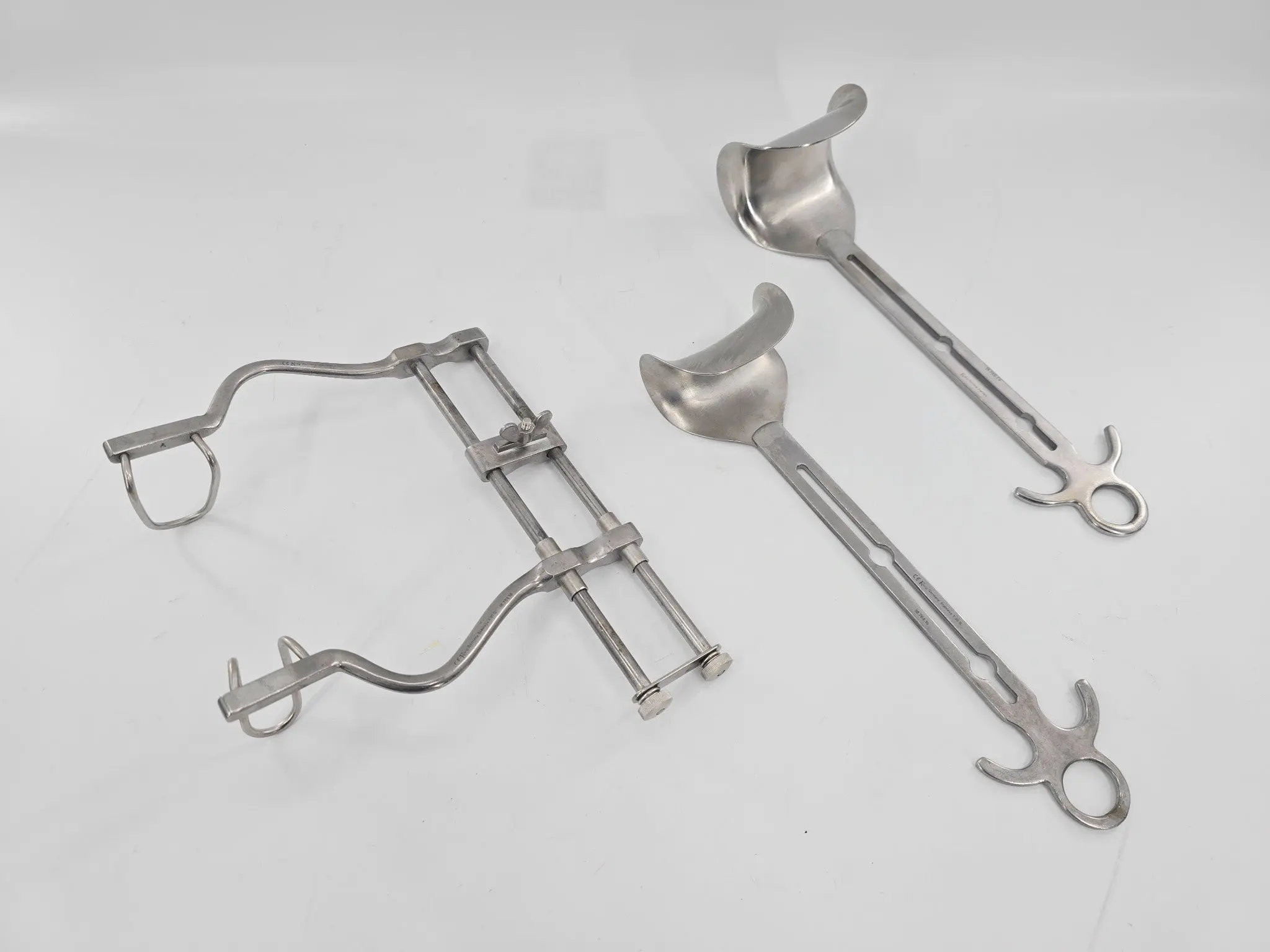 Medline Konig MDS1876418 Balfour Abdominal Retractor w/ 180mm Spread & Two Center Blades - Image 2