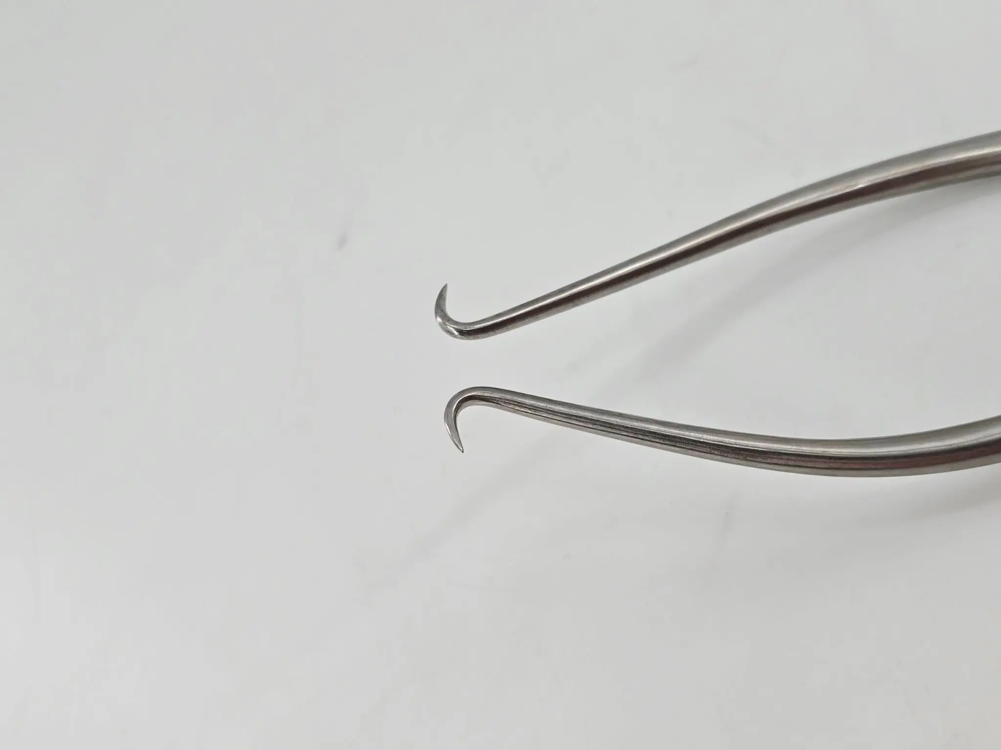 Konig MDS1880218 Gelpi Self-Retaining Perineal Retractor Sharp Prongs 7" - Image 4